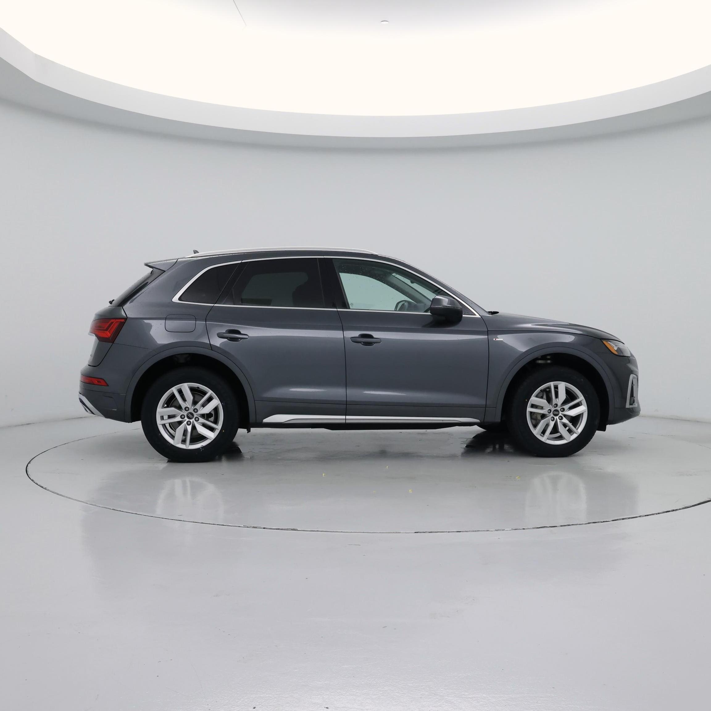 Thumbnail: 2023 Audi Q5 - 7
