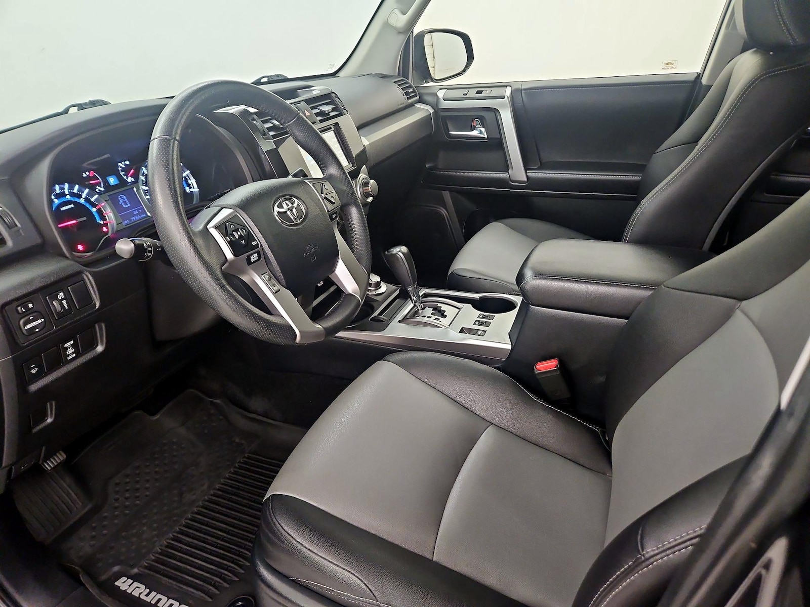 2017 Toyota 4Runner SR5 Premium - Photo 12