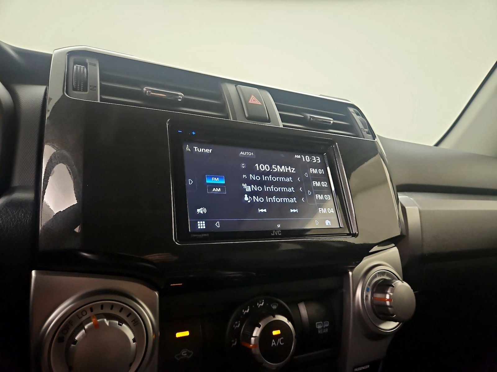 2017 Toyota 4Runner SR5 Premium - Photo 16