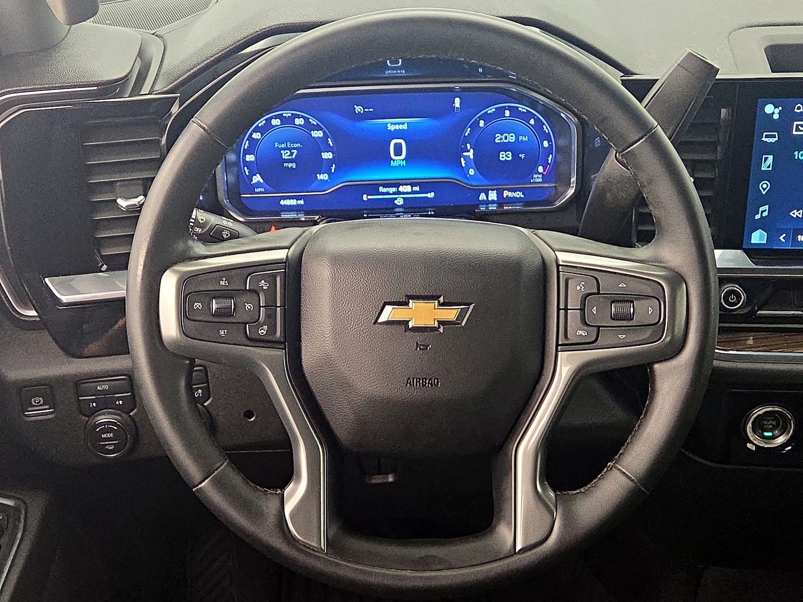 2023 Chevrolet Silverado 1500 LT - Photo 11