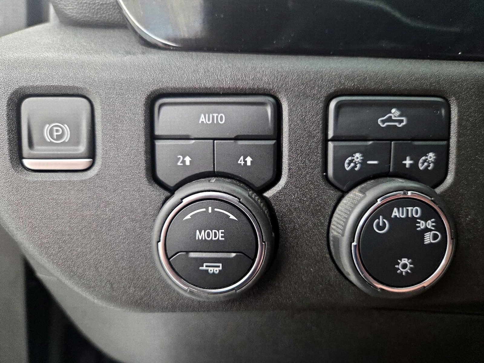 2023 Chevrolet Silverado 1500 LT - Photo 14