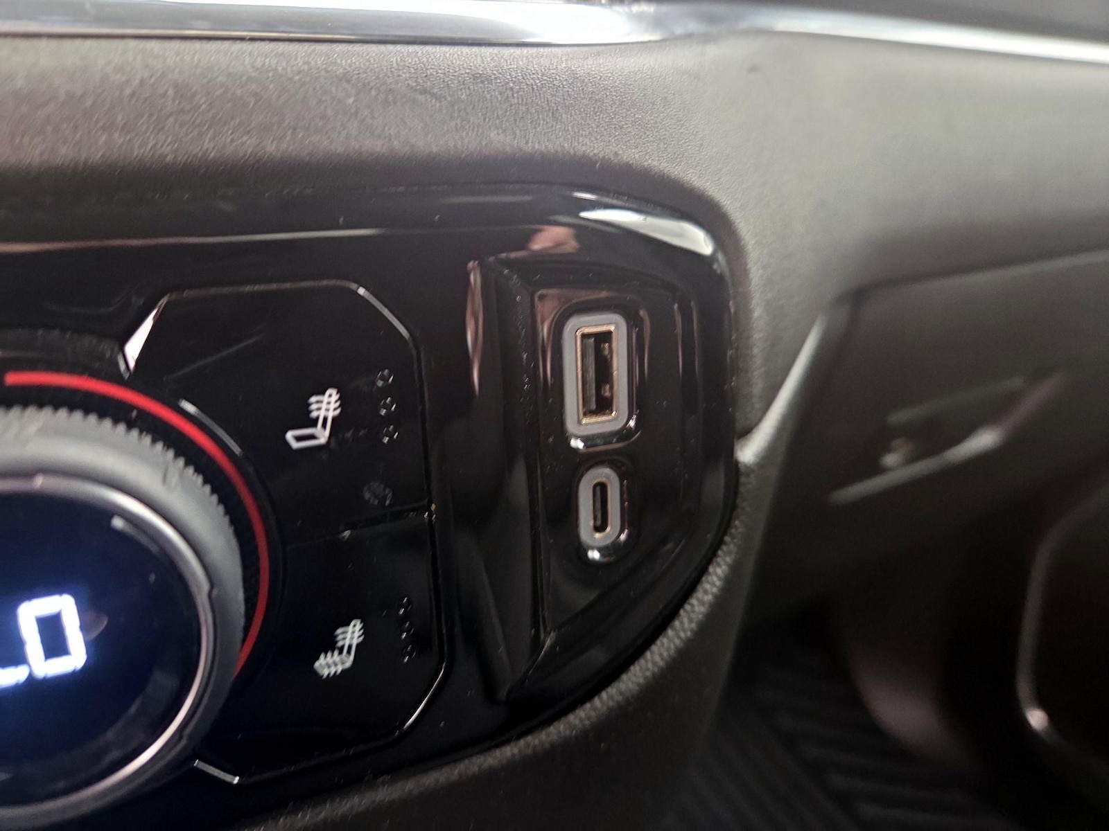 2023 Chevrolet Silverado 1500 LT - Photo 19