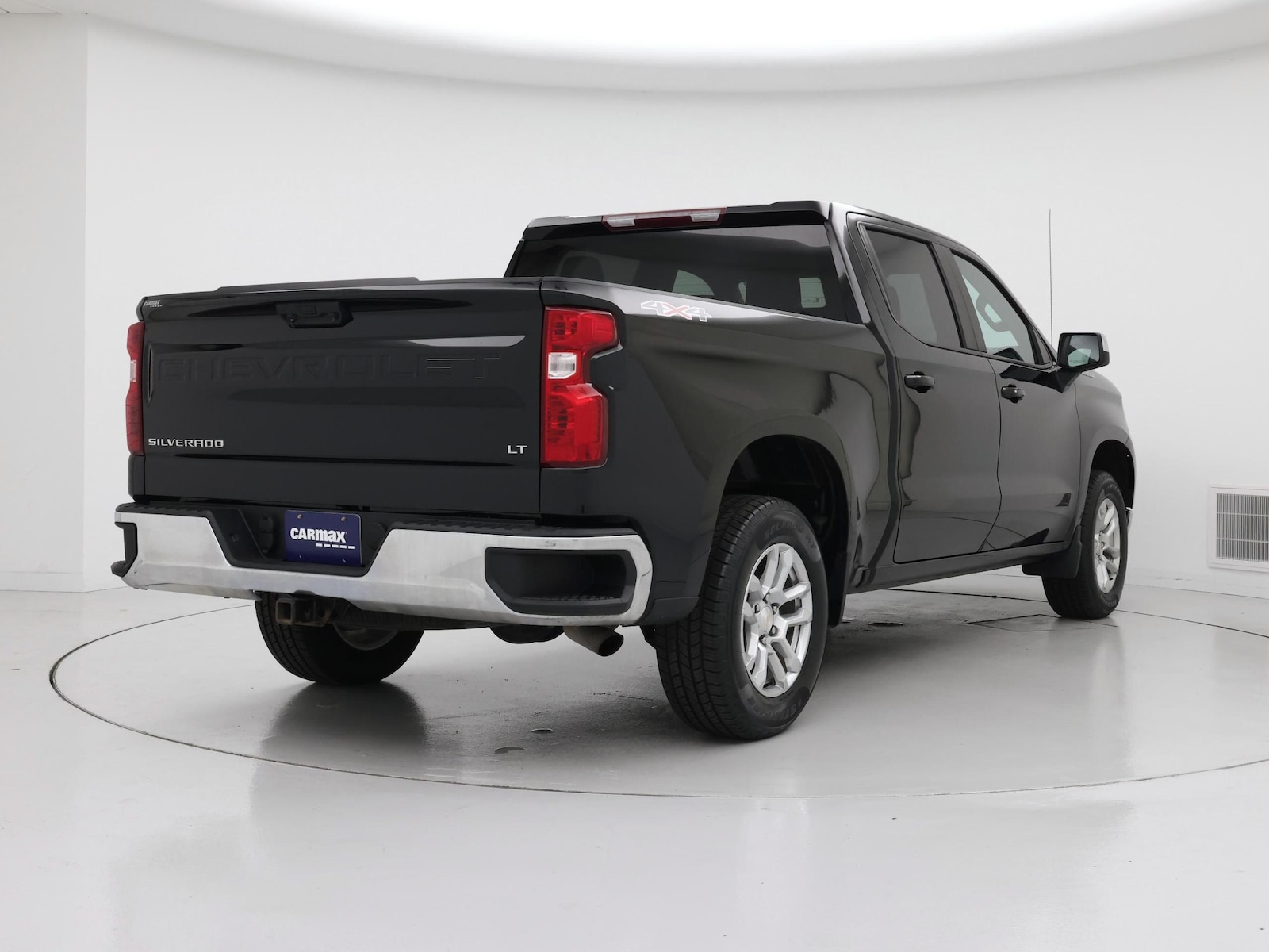2023 Chevrolet Silverado 1500 LT - Photo 9