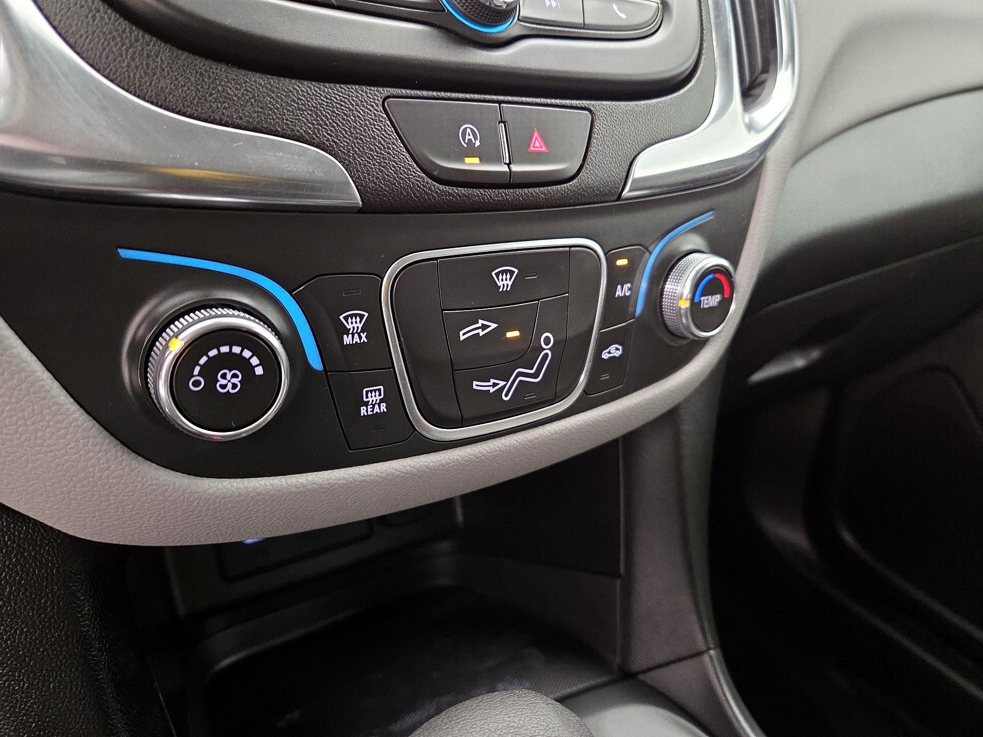 Thumbnail: 2024 Chevrolet Equinox - 16