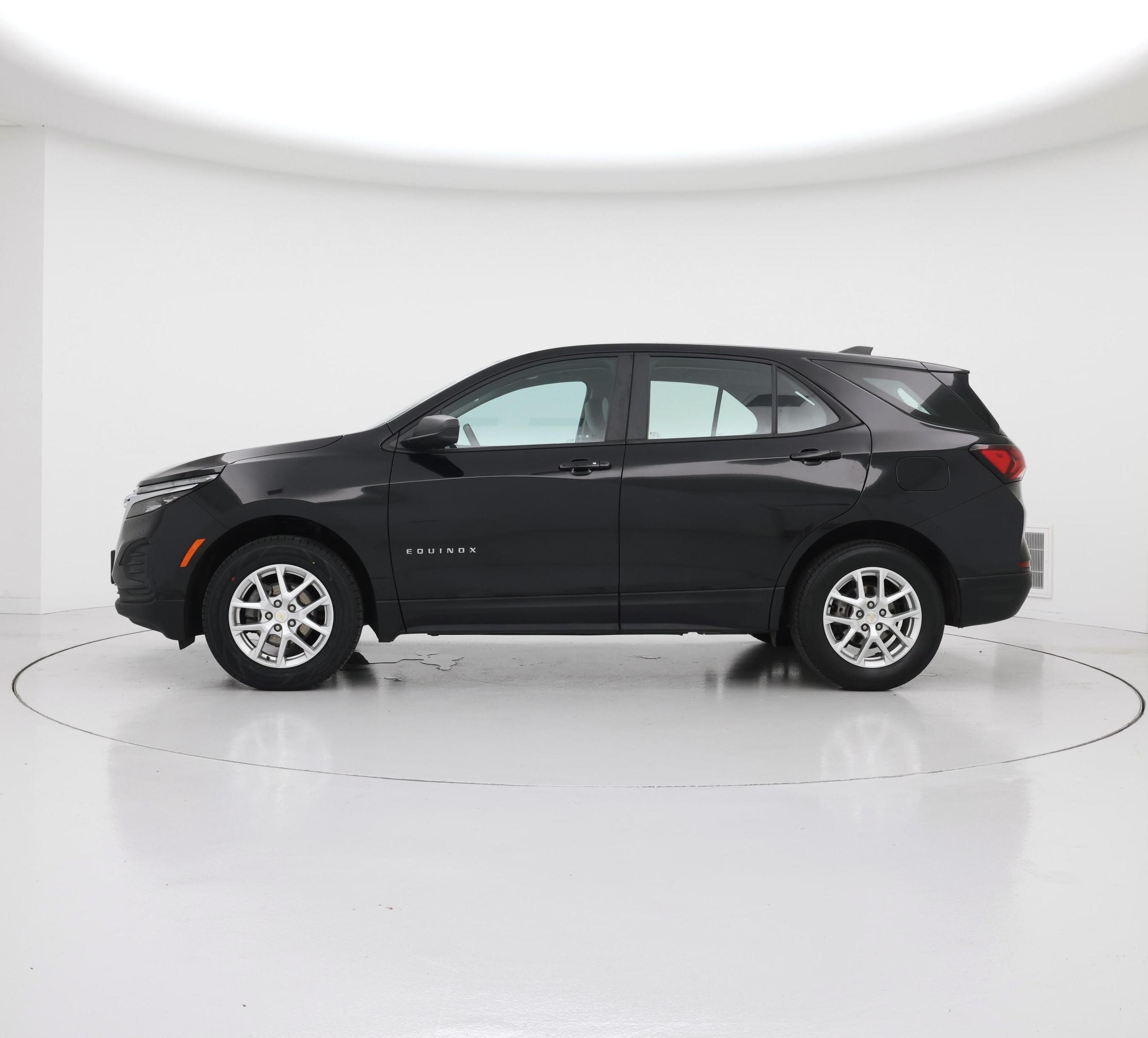 Thumbnail: 2024 Chevrolet Equinox - 3
