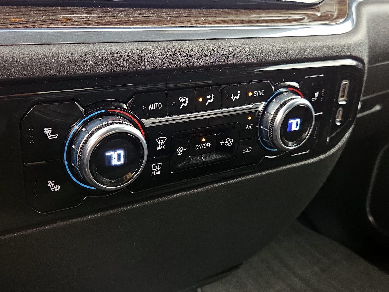 2023 GMC Sierra 1500 Elevation - Photo 17
