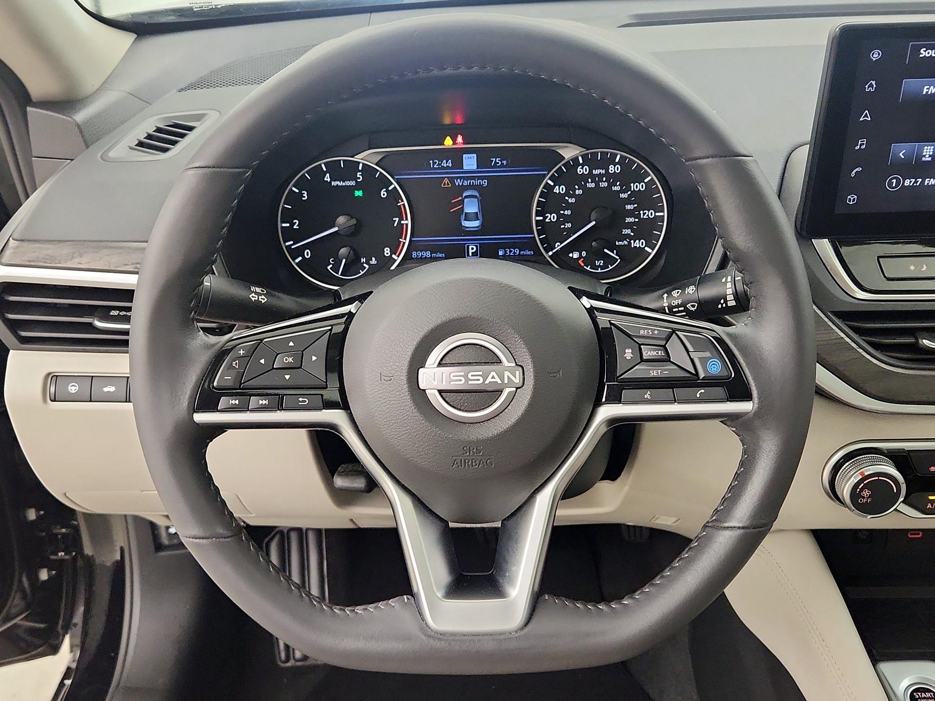 Thumbnail: 2023 Nissan Altima - 10
