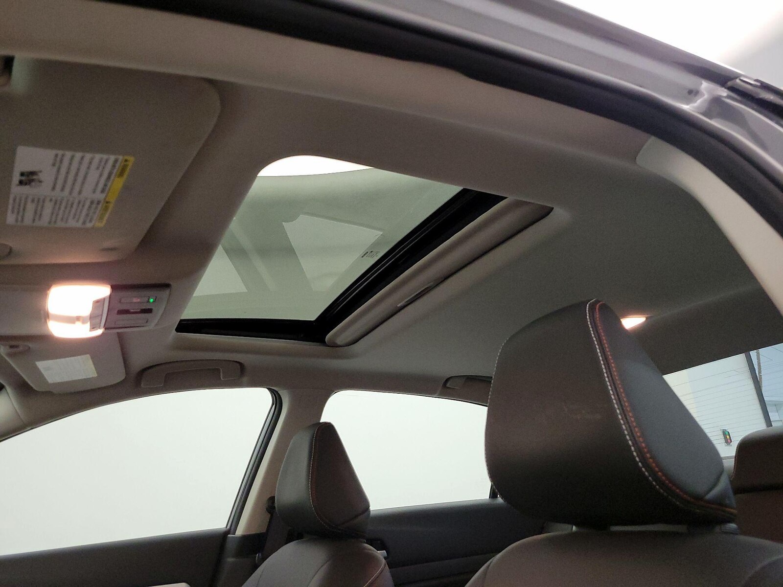 Sunroof(s) & Overhead Airbags