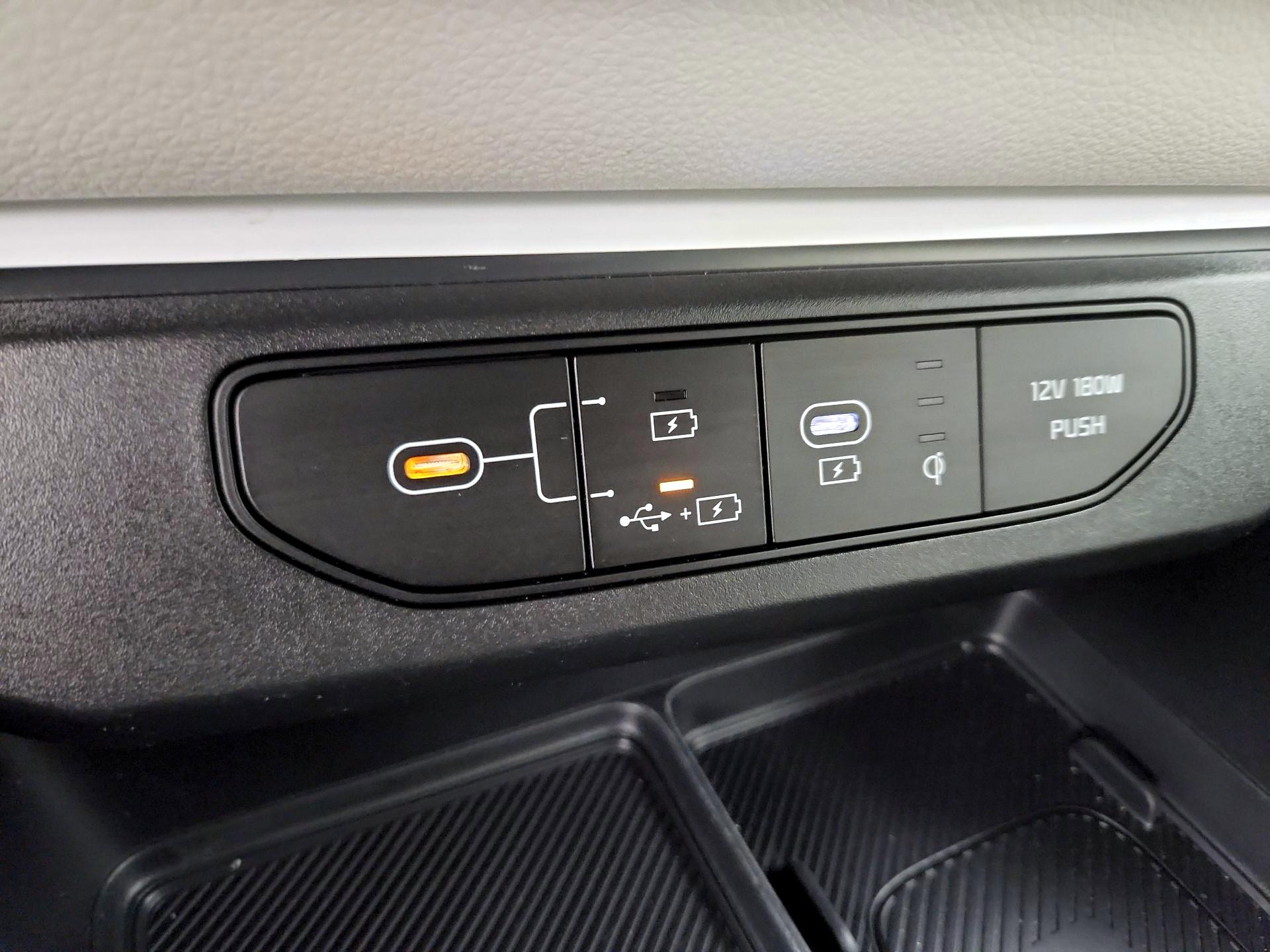 Thumbnail: 2025 Kia Carnival - 19