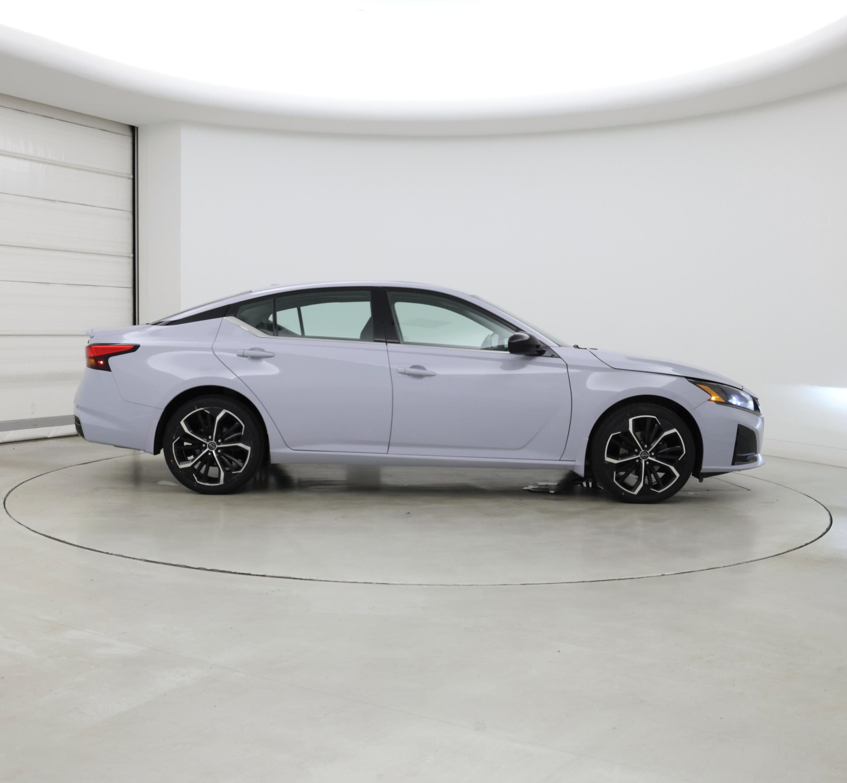 Thumbnail: 2023 Nissan Altima - 7