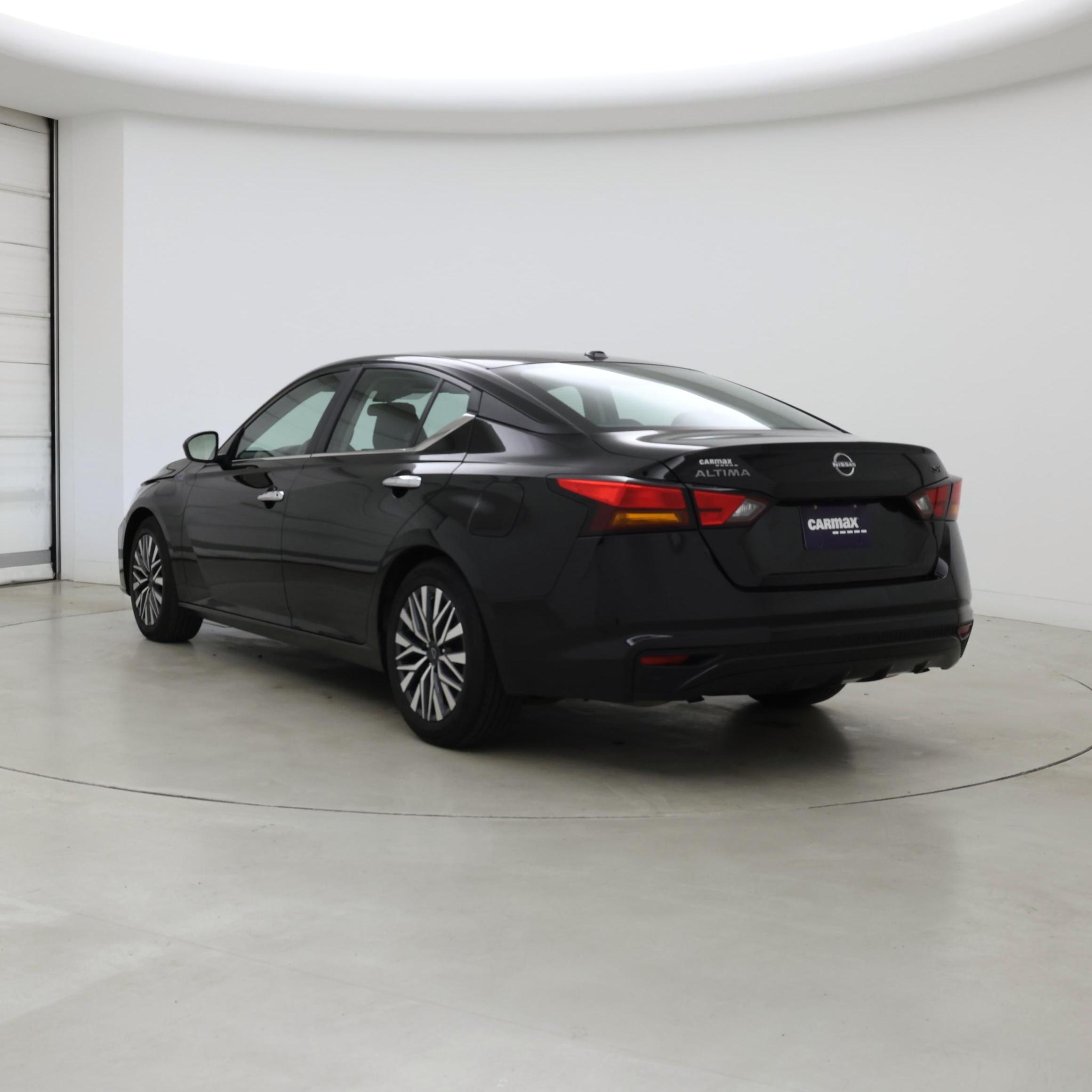 Thumbnail: 2024 Nissan Altima - 2