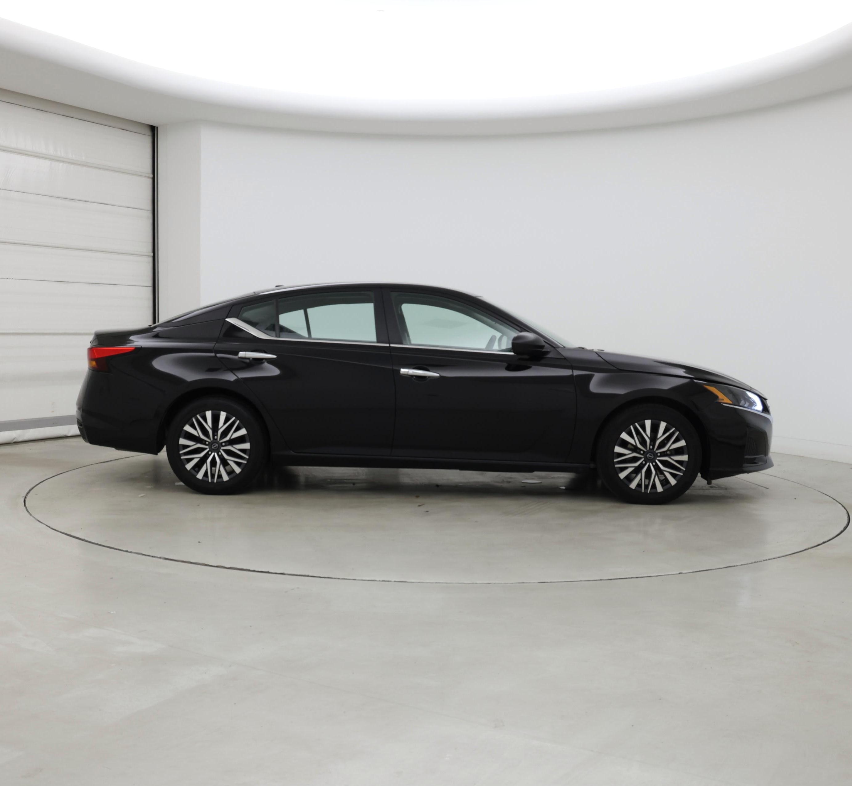 Thumbnail: 2024 Nissan Altima - 7