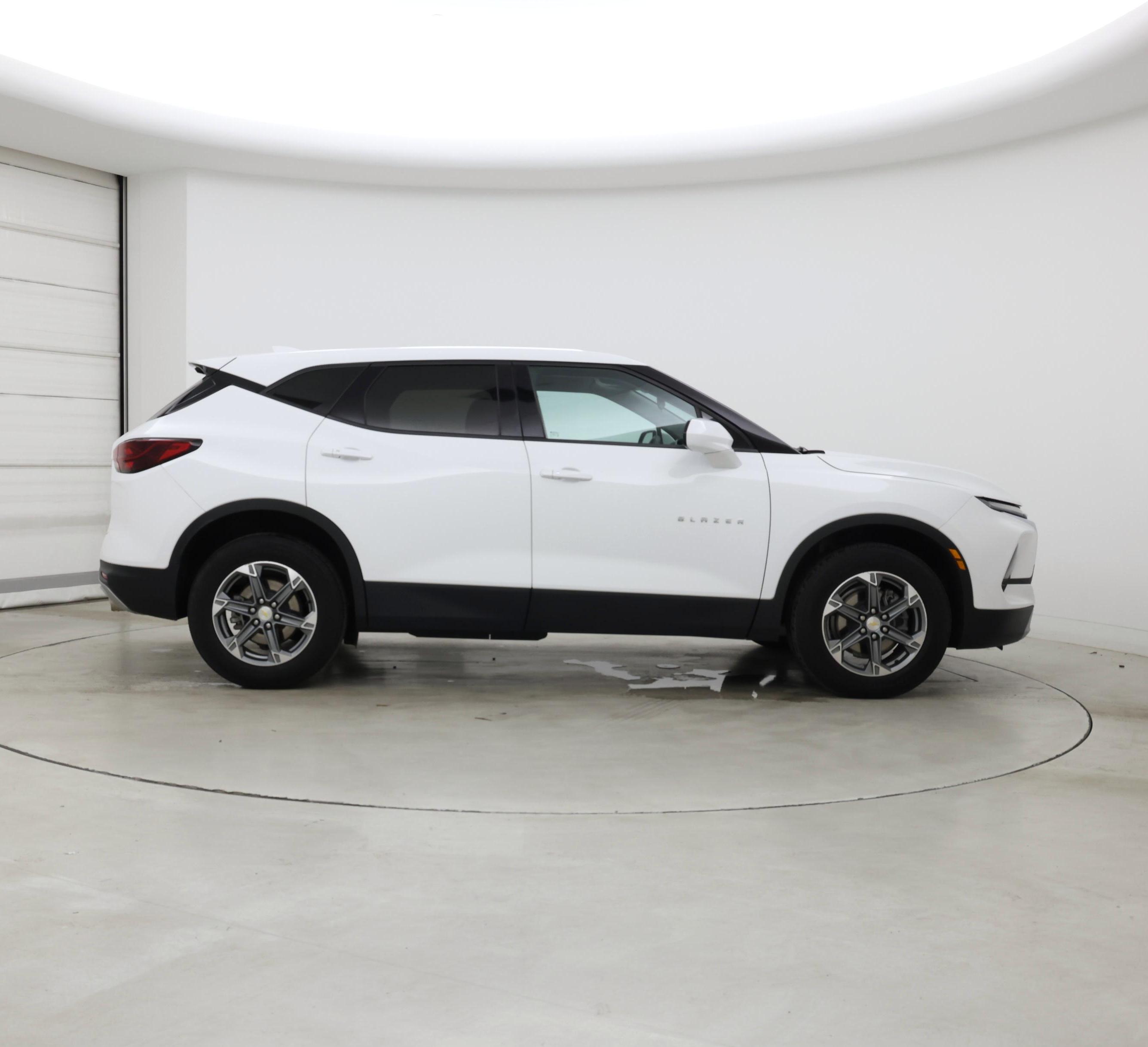 Thumbnail: 2023 Chevrolet Blazer - 7