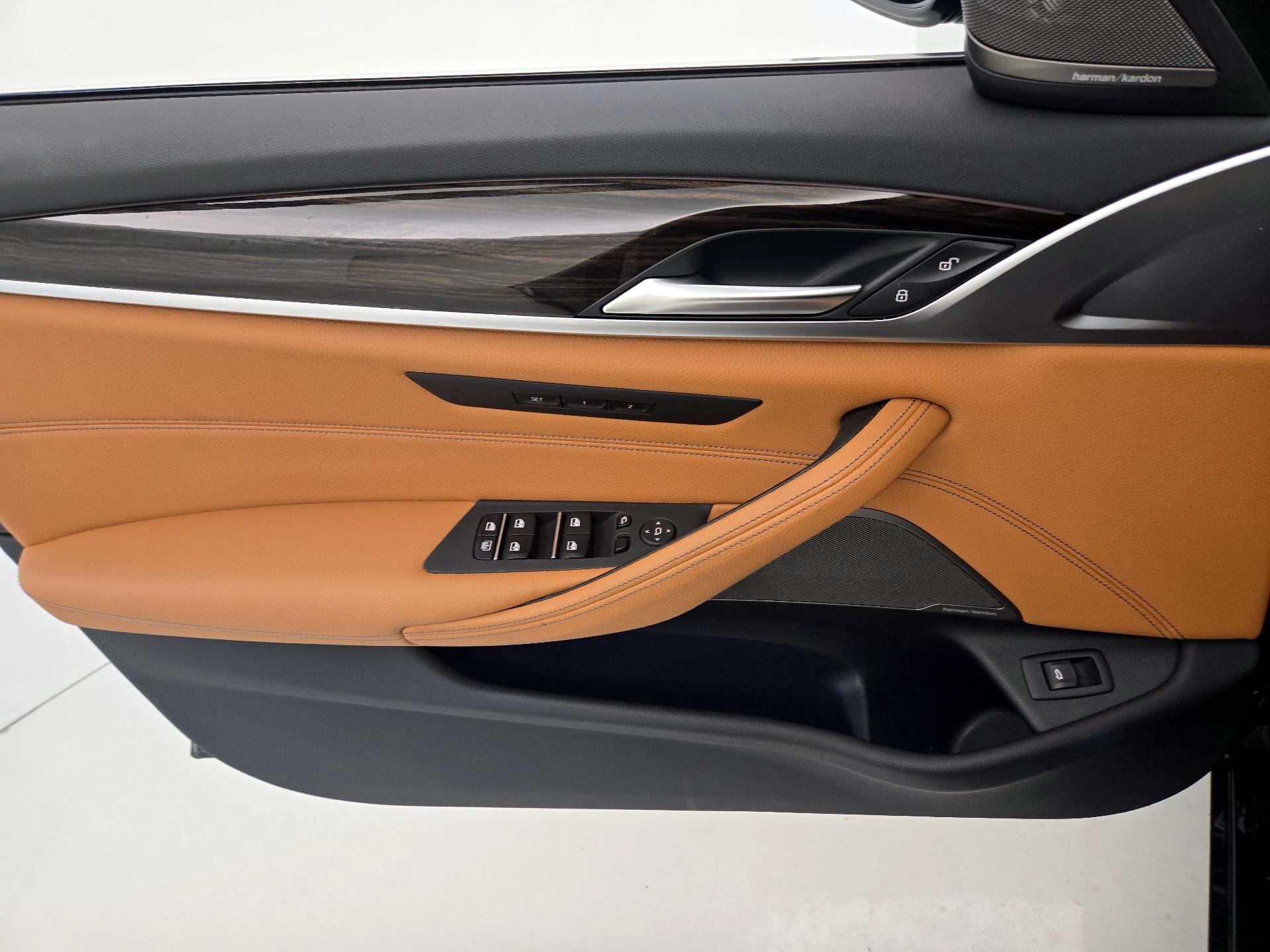 Thumbnail: 2023 BMW 5 Series - 12