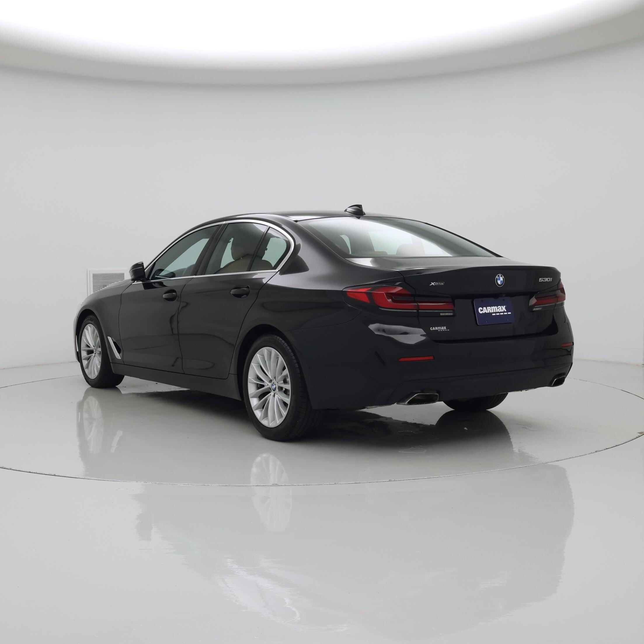 Thumbnail: 2023 BMW 5 Series - 2