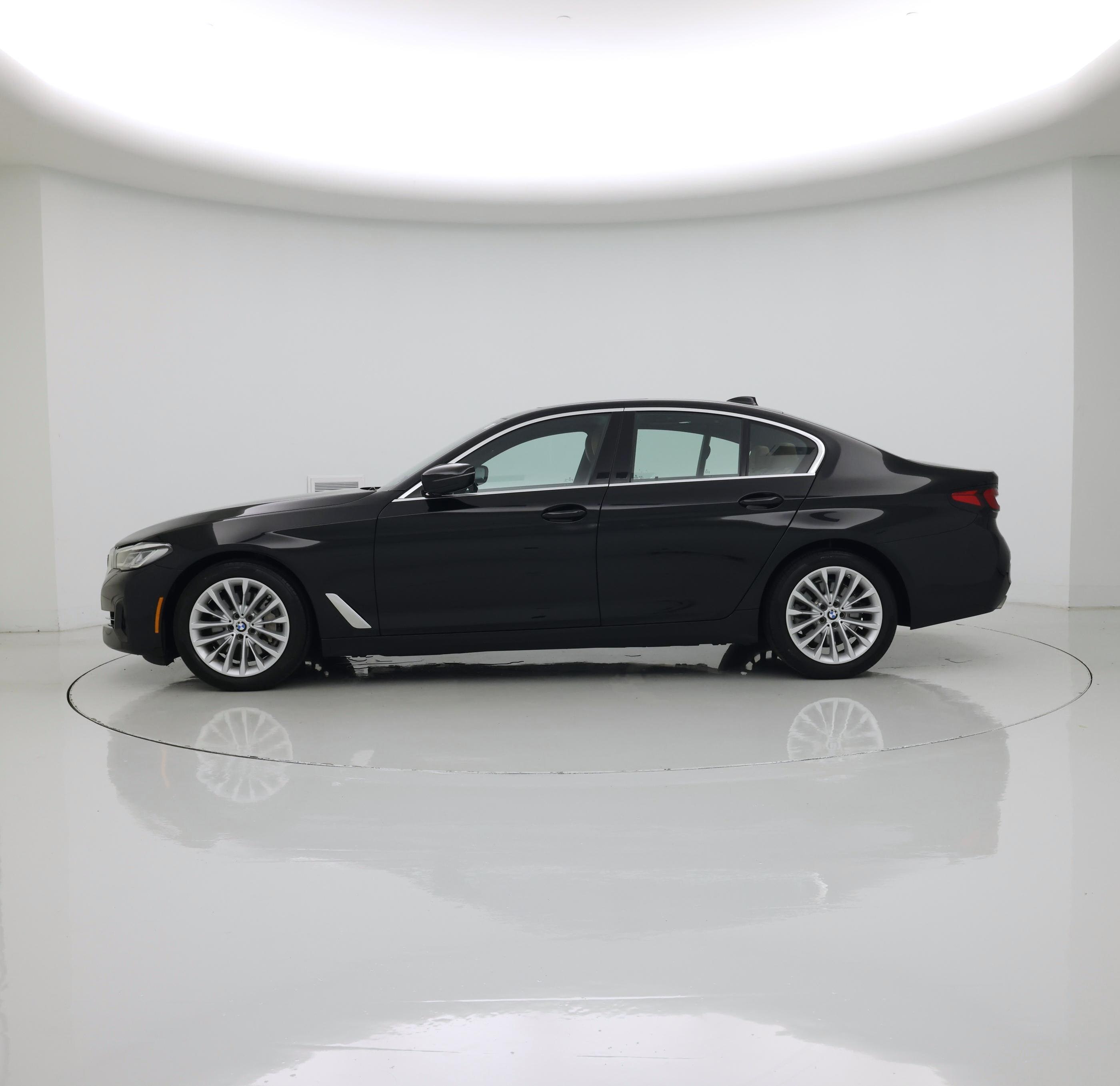 Thumbnail: 2023 BMW 5 Series - 3