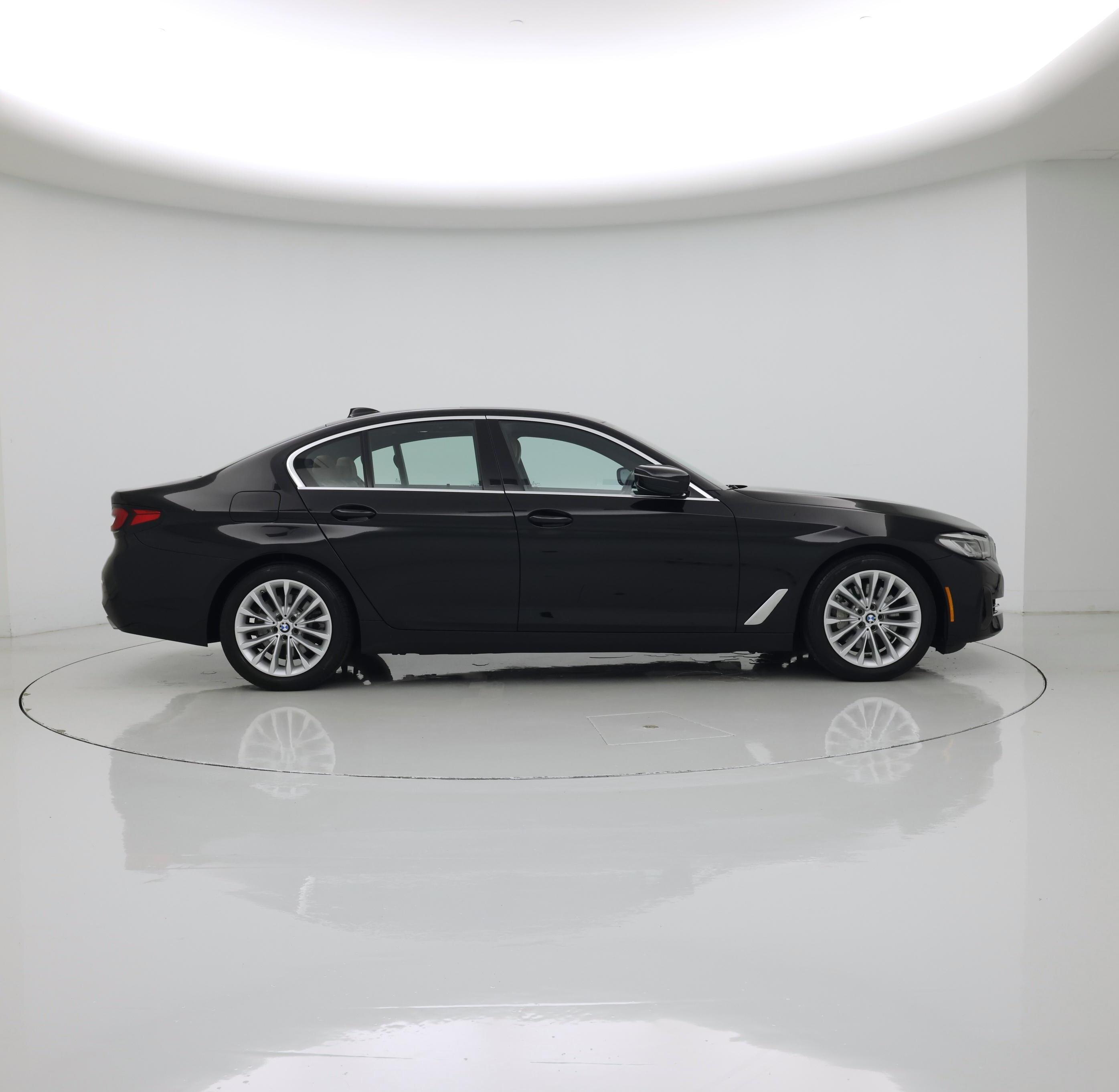 Thumbnail: 2023 BMW 5 Series - 7