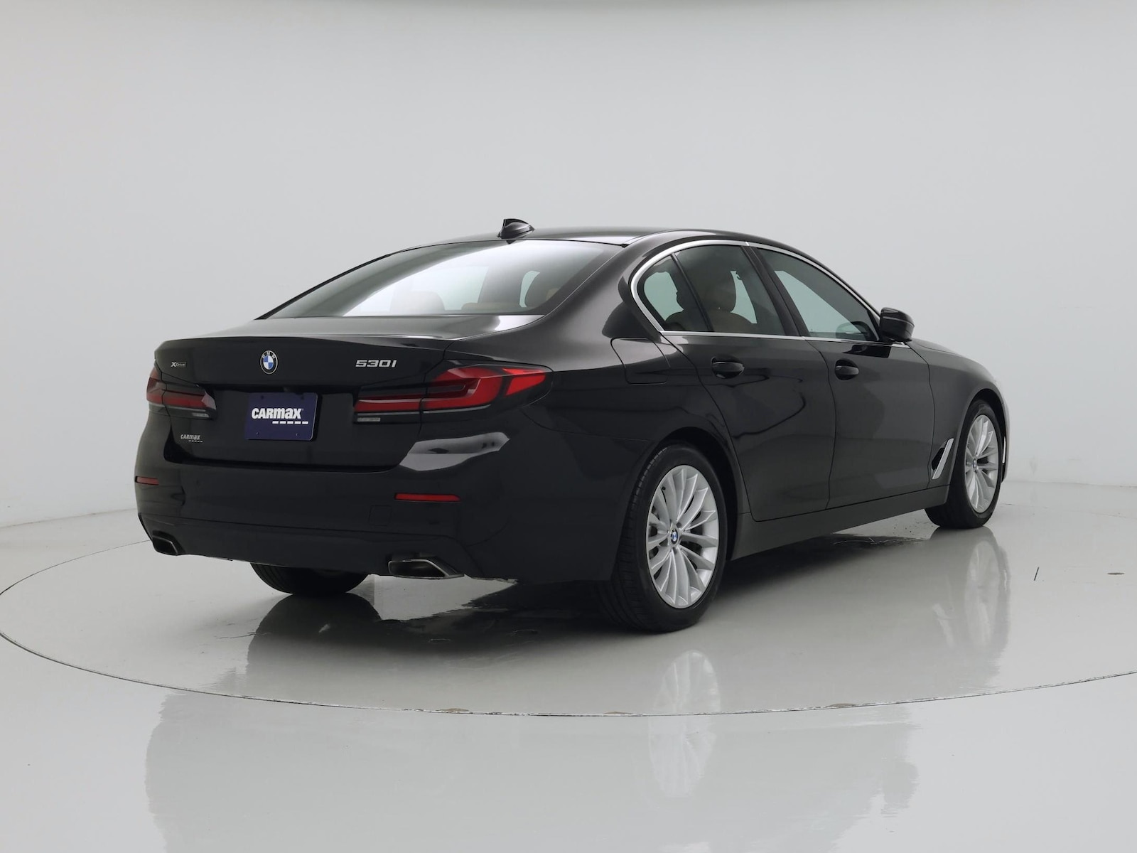 2023 BMW 5 Series 530i - Photo 9