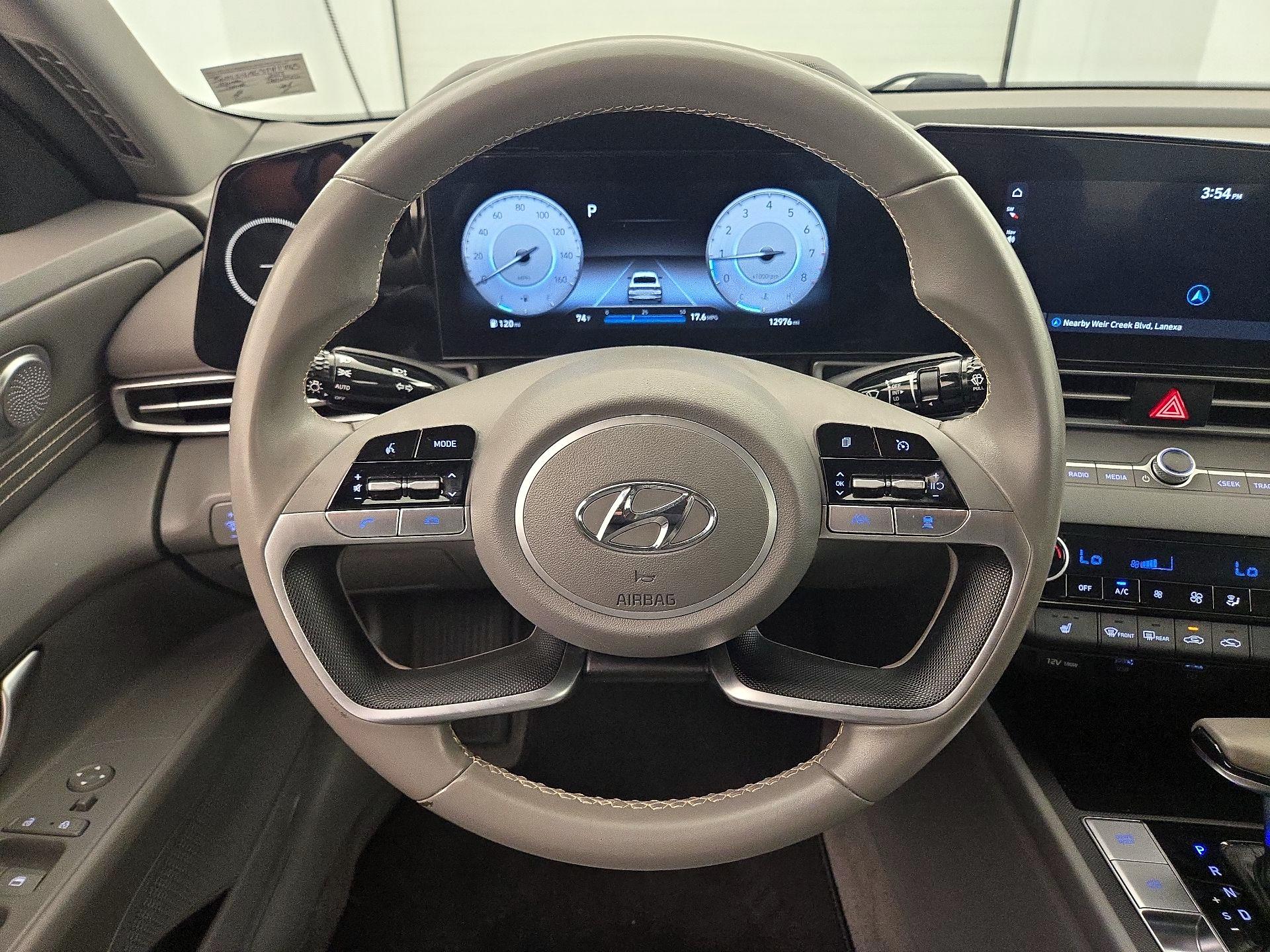 Thumbnail: 2023 Hyundai Elantra - 10