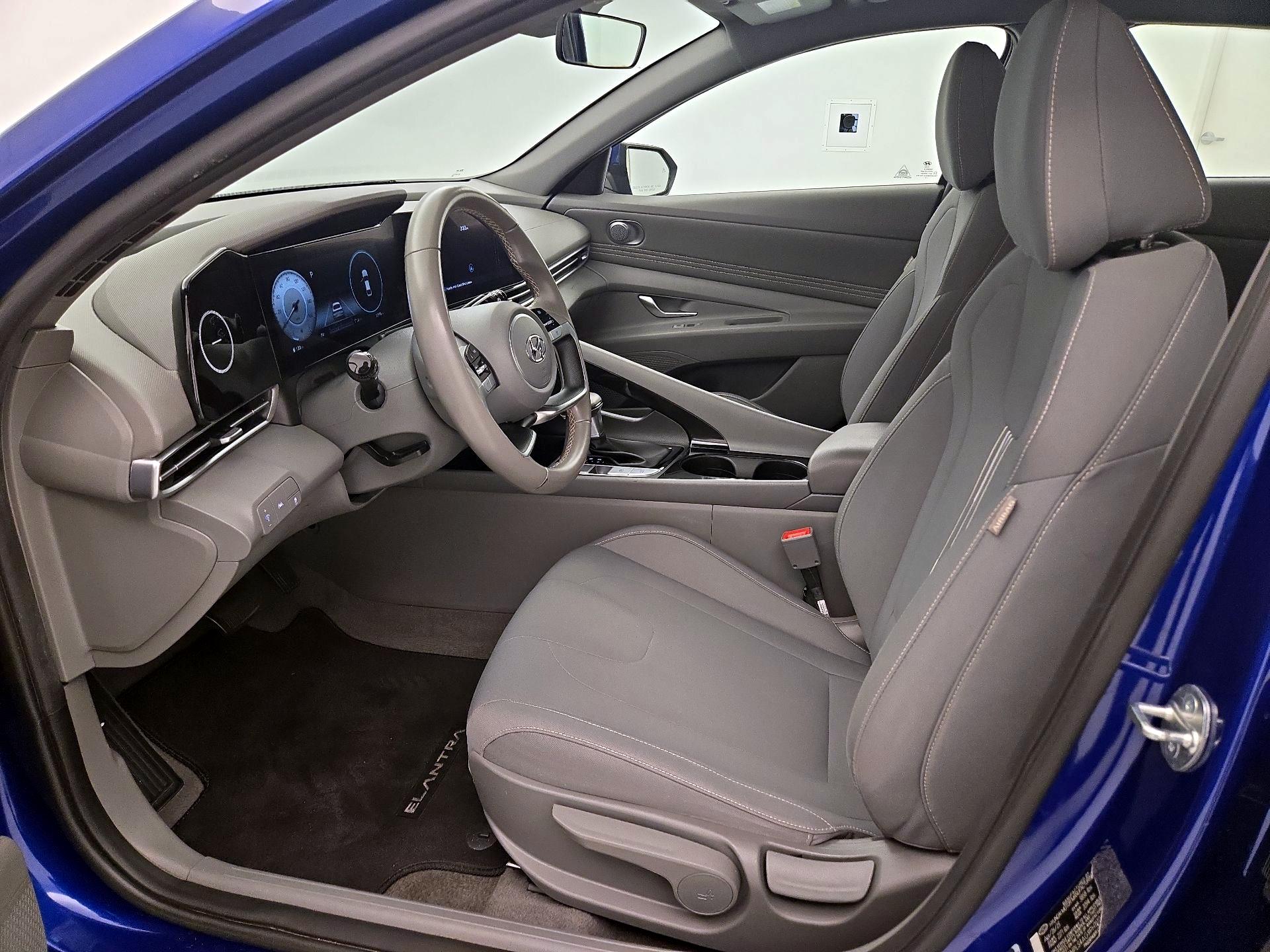 Thumbnail: 2023 Hyundai Elantra - 11