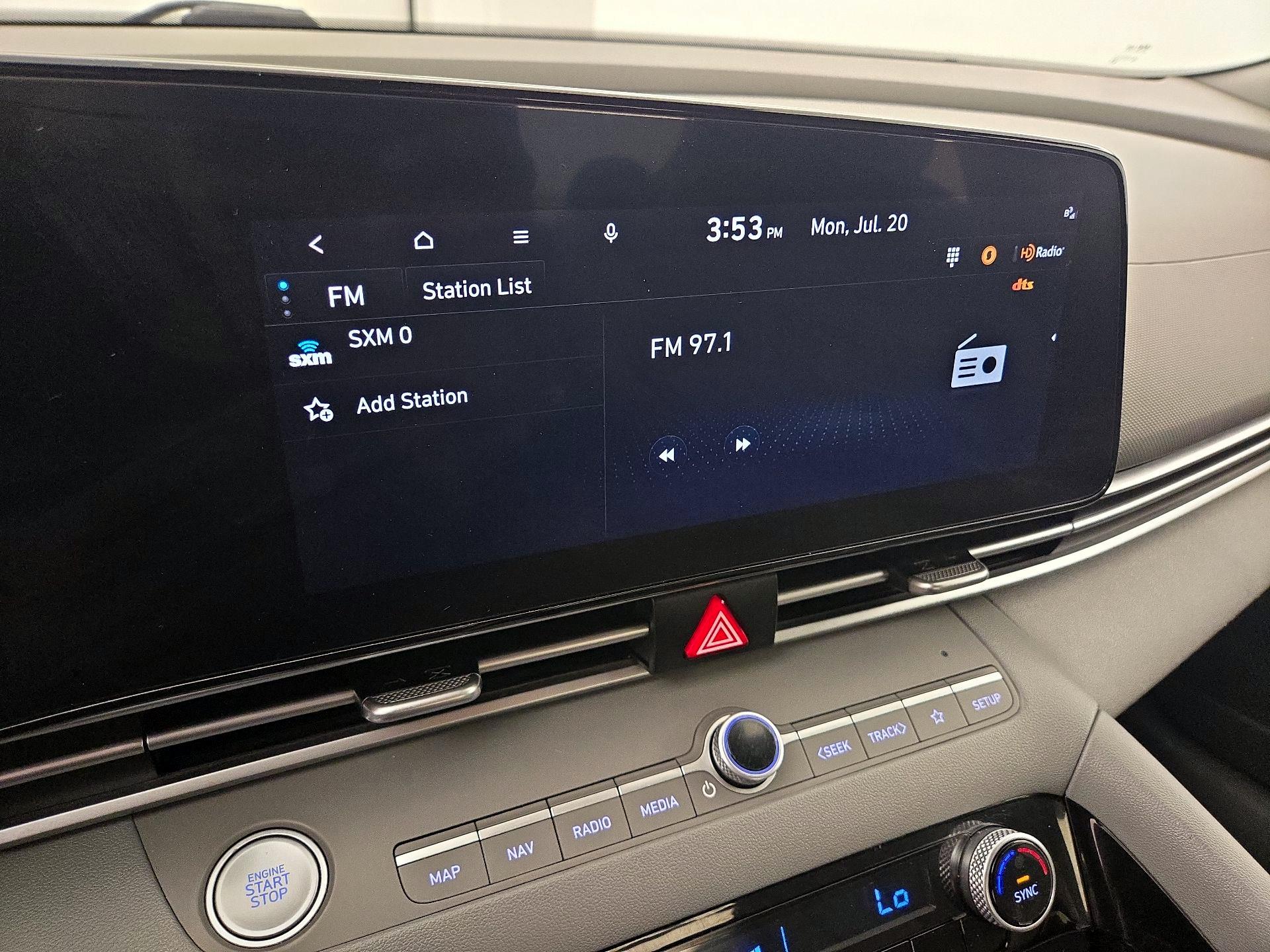 Thumbnail: 2023 Hyundai Elantra - 16
