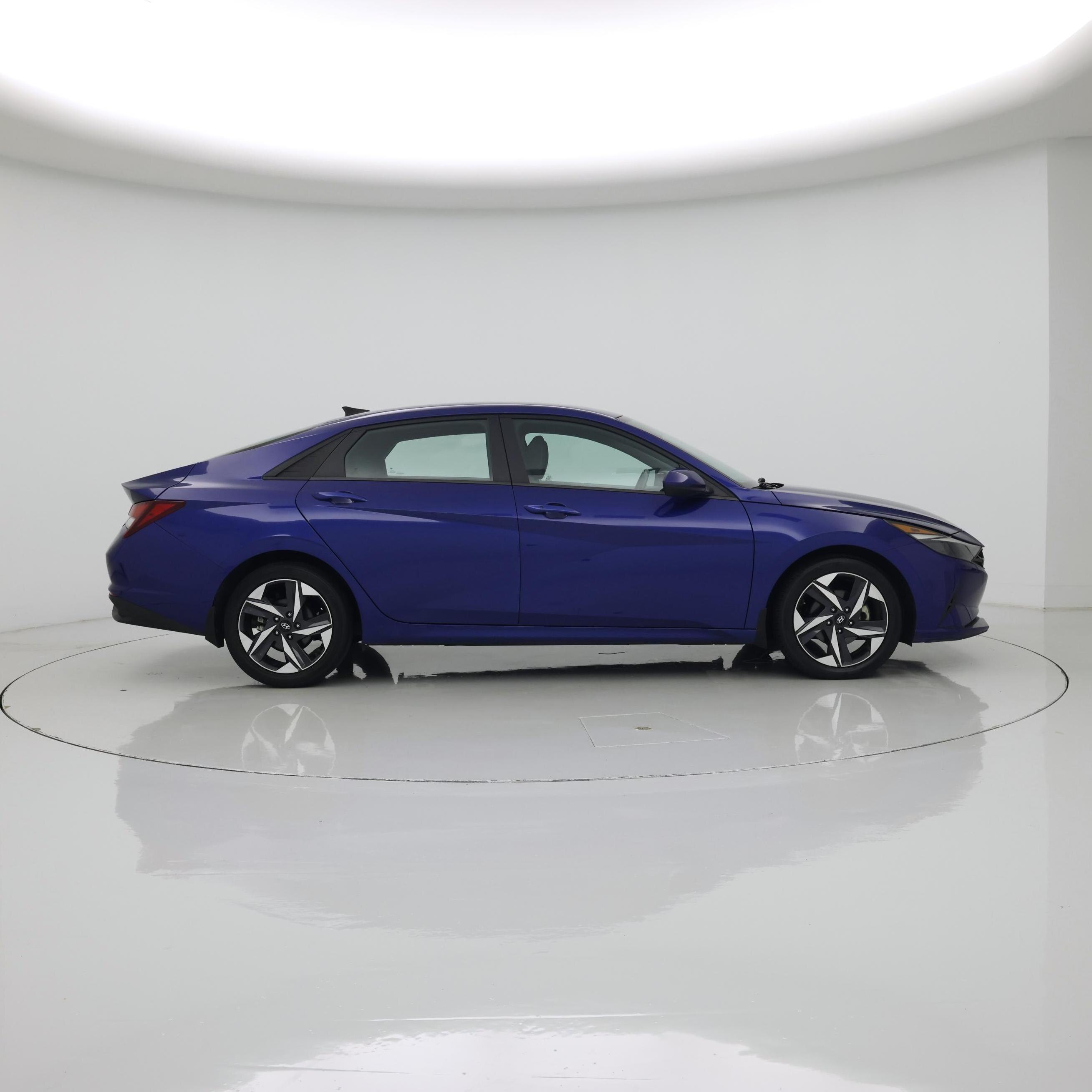 Thumbnail: 2023 Hyundai Elantra - 7