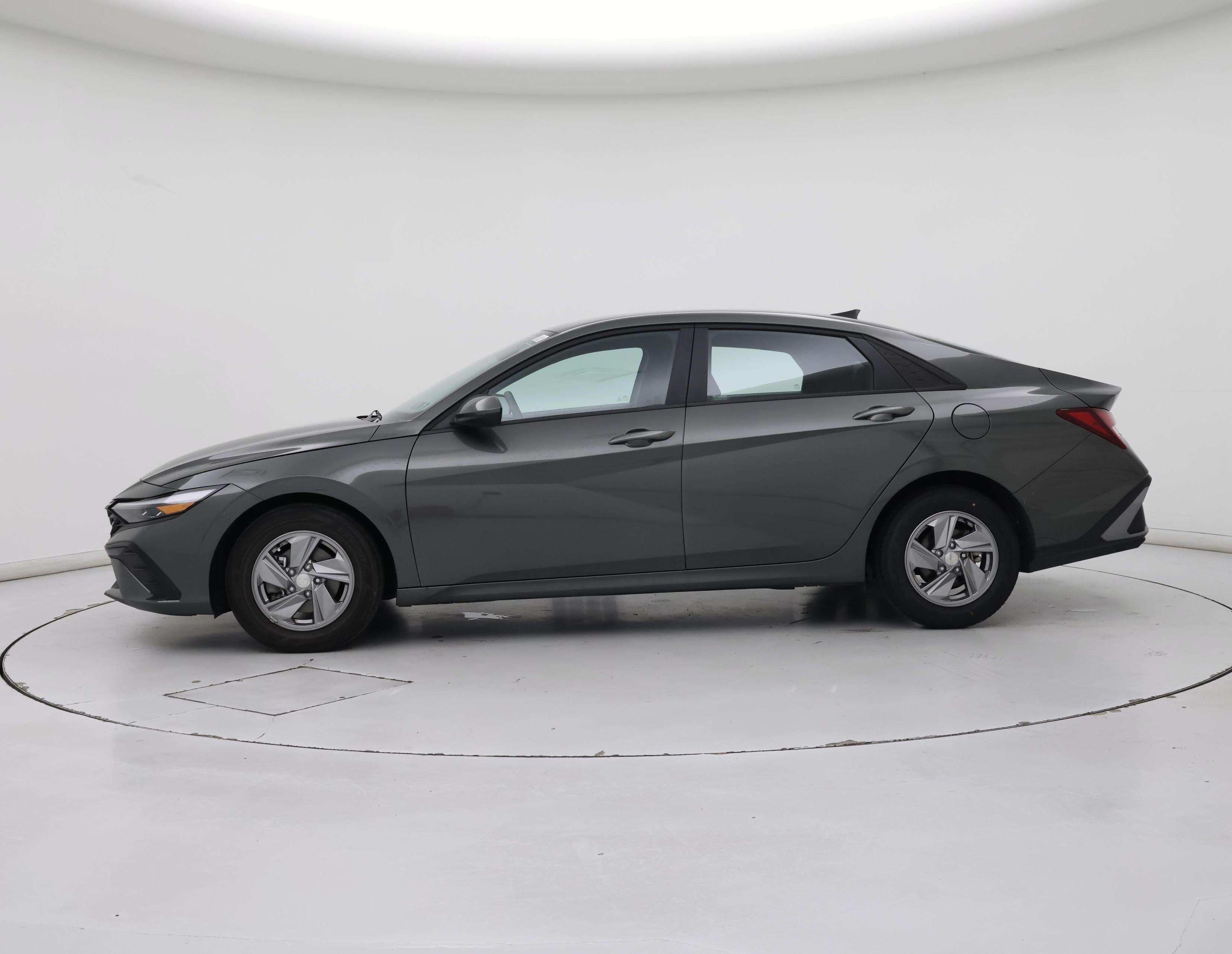 Thumbnail: 2024 Hyundai Elantra - 3