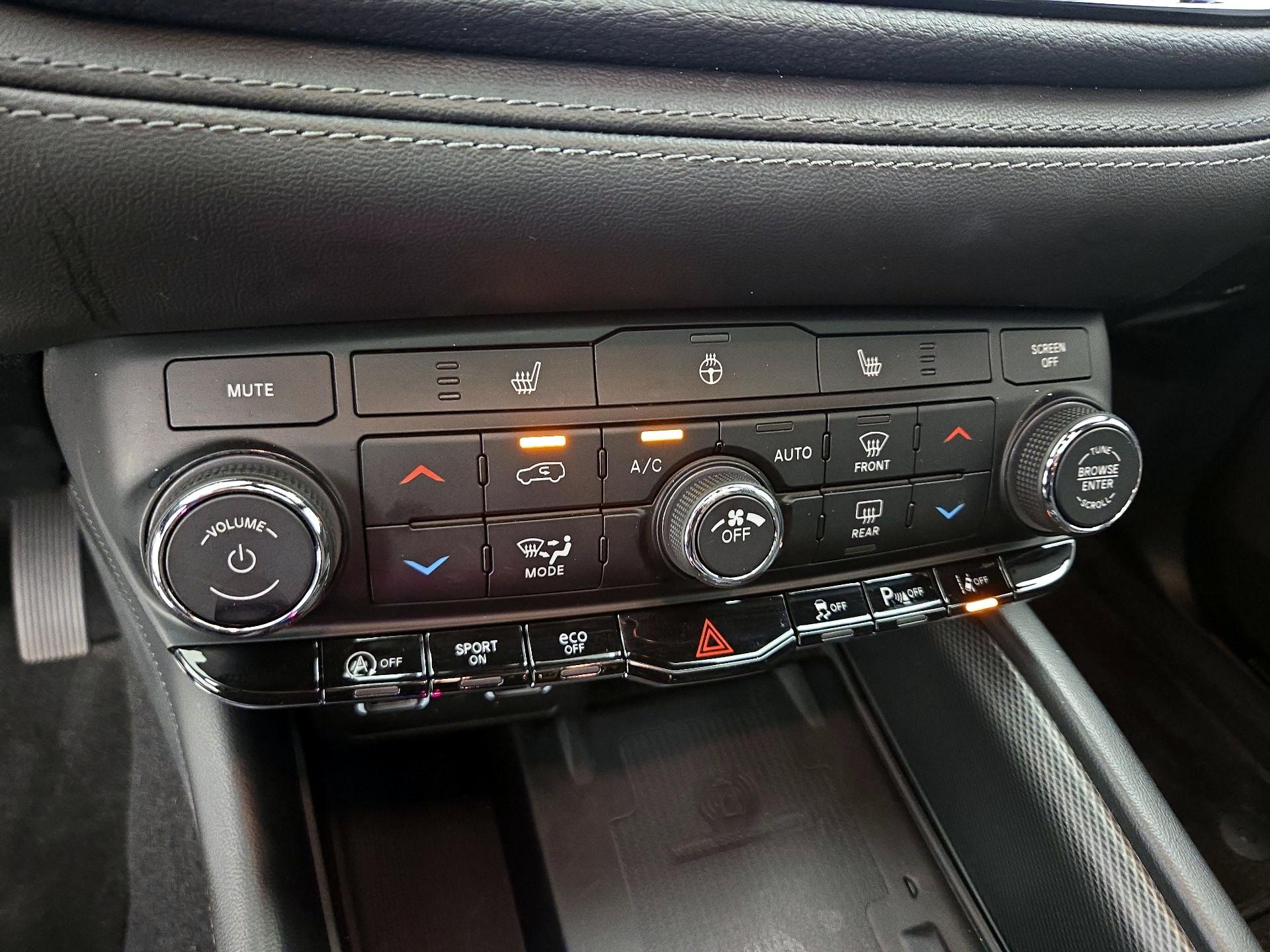 Thumbnail: 2022 Dodge Durango - 17