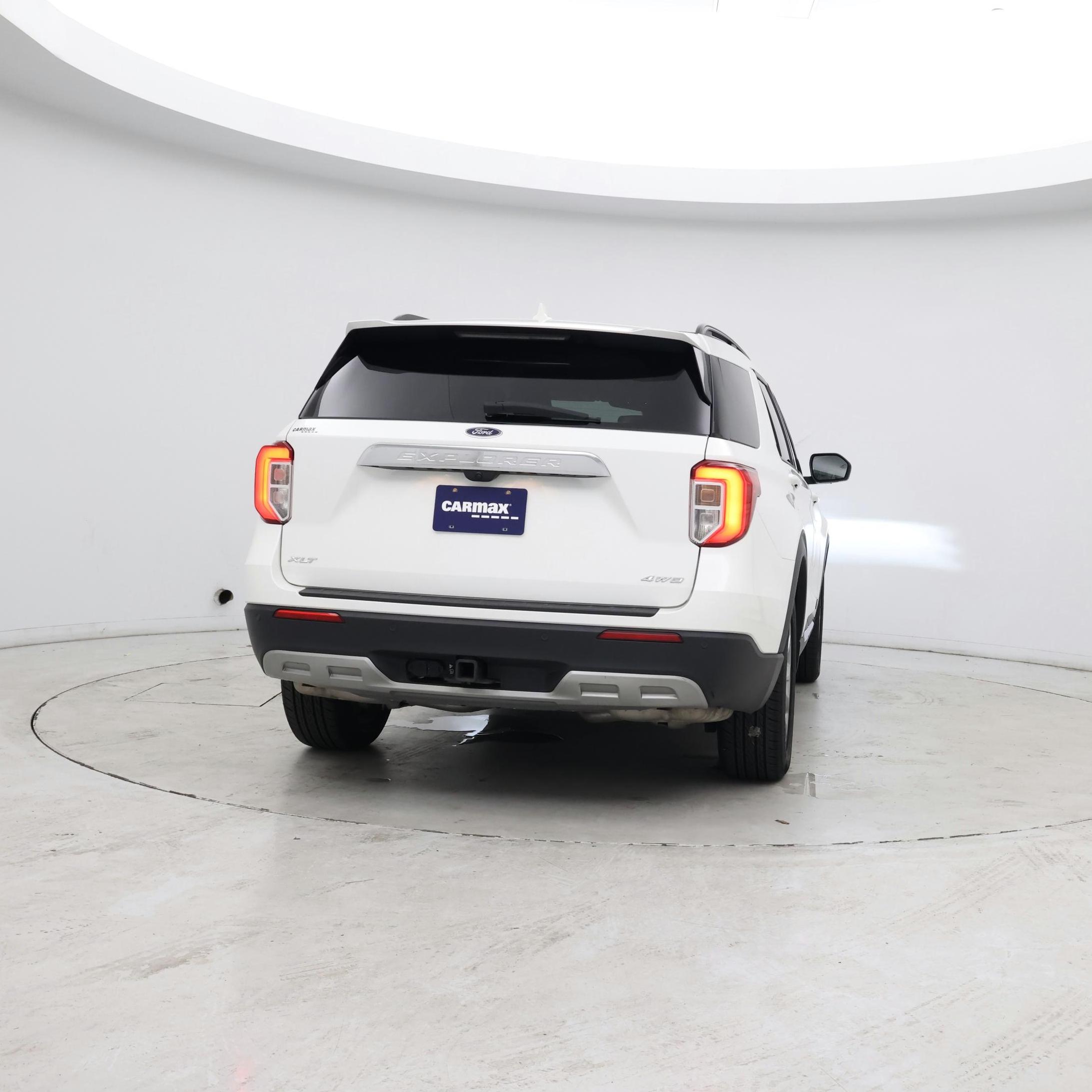 Thumbnail: 2023 Ford Explorer - 8