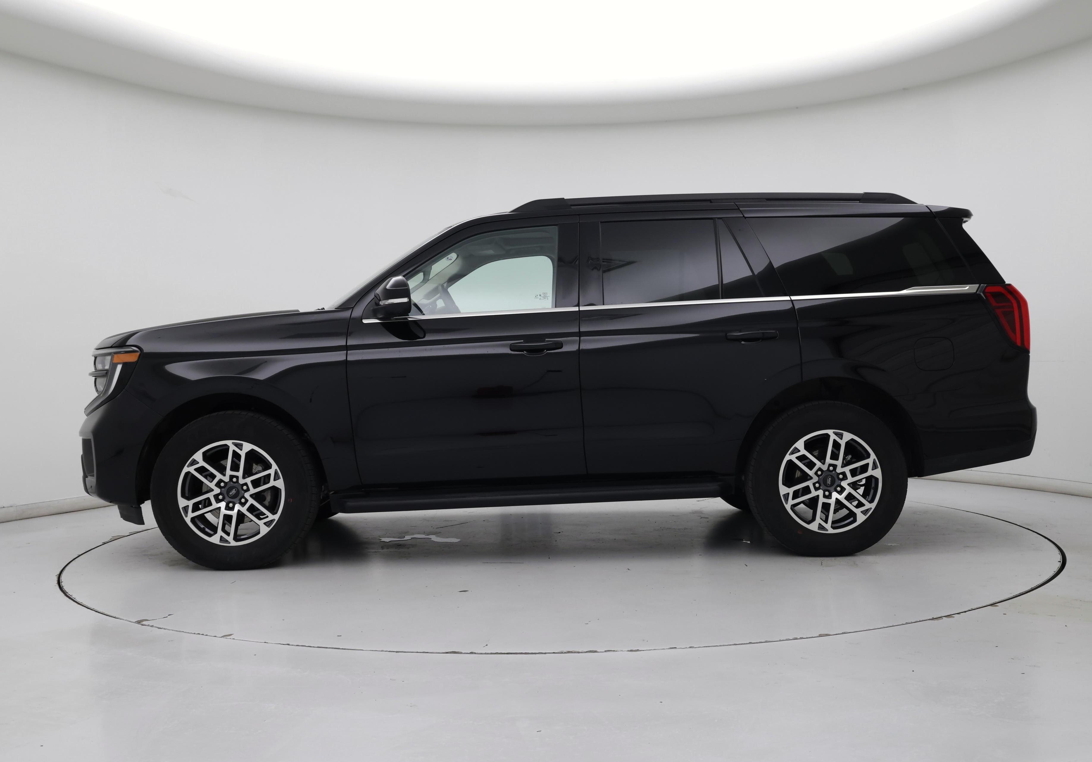 Thumbnail: 2025 Ford Expedition - 3