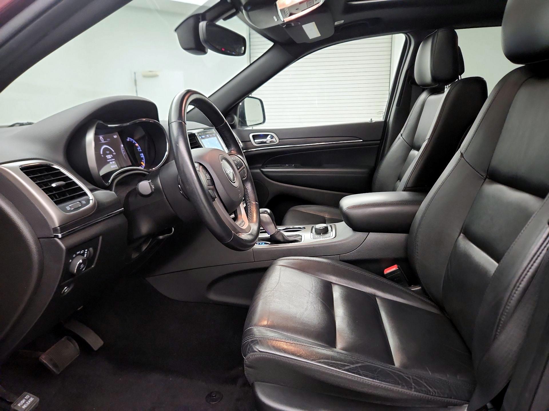 Thumbnail: 2021 Jeep Grand Cherokee - 11