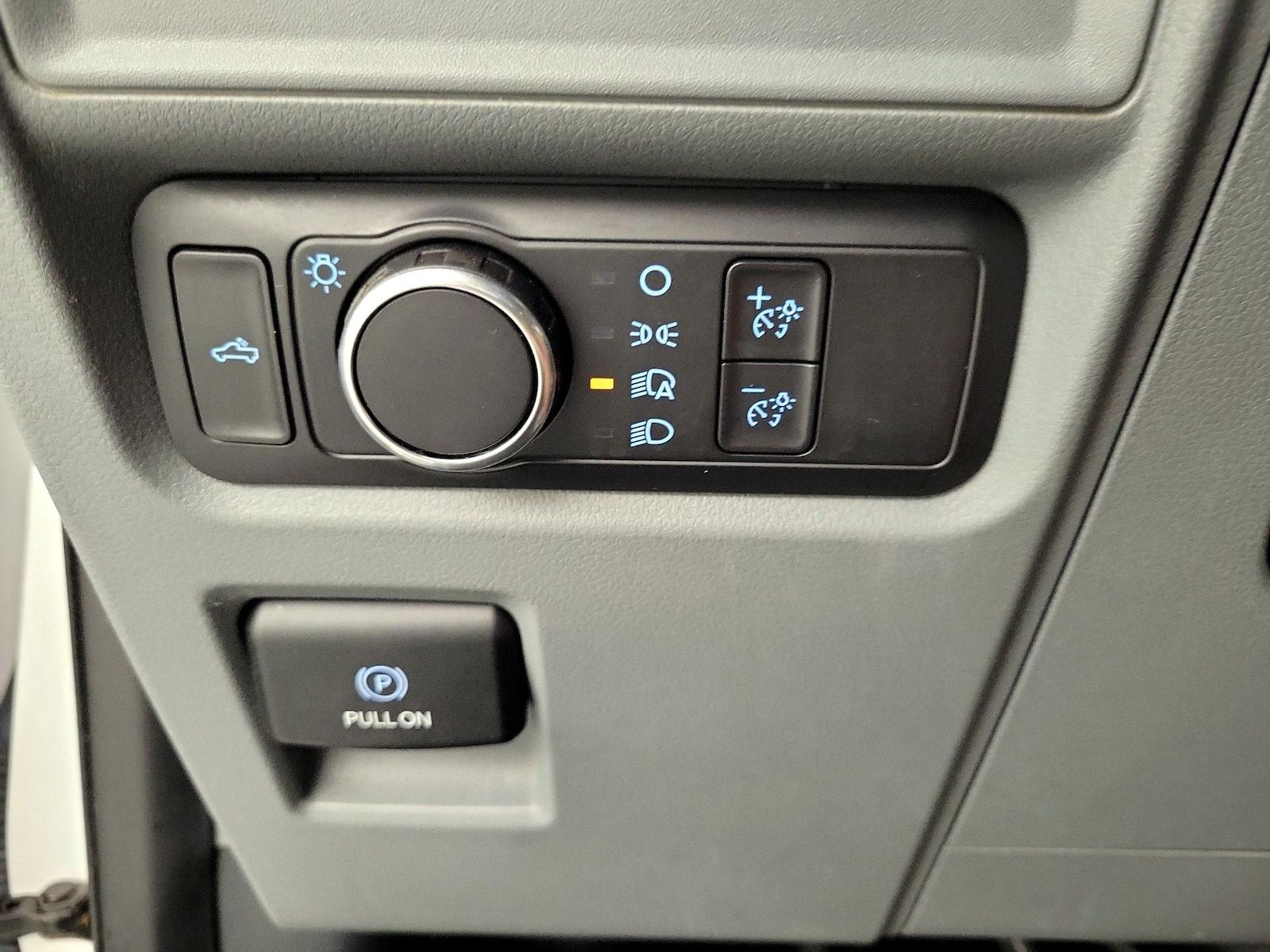 2021 Ford F-150 XL - Photo 14