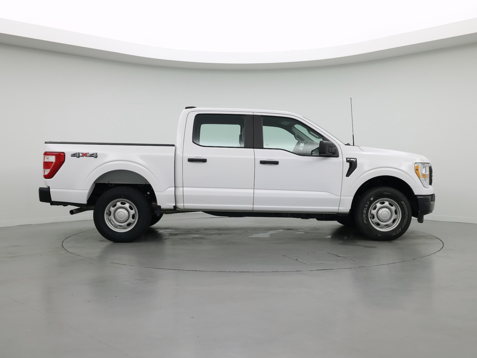 2021 Ford F-150 XL - Photo 8