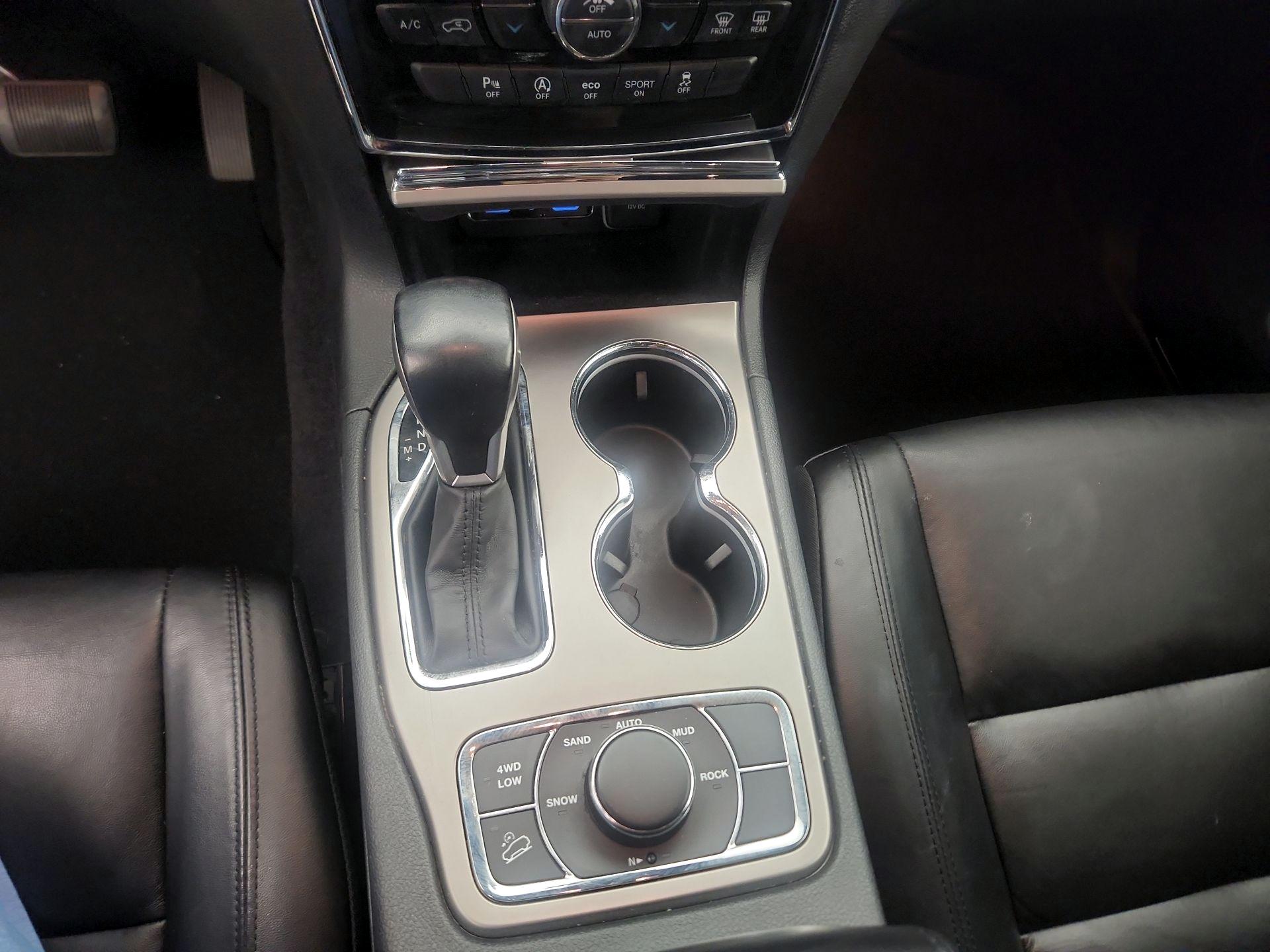 Thumbnail: 2021 Jeep Grand Cherokee - 18