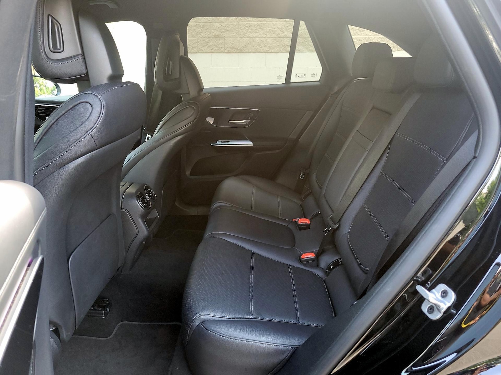 2023 Mercedes-Benz GLC GLC 300 - Photo 18