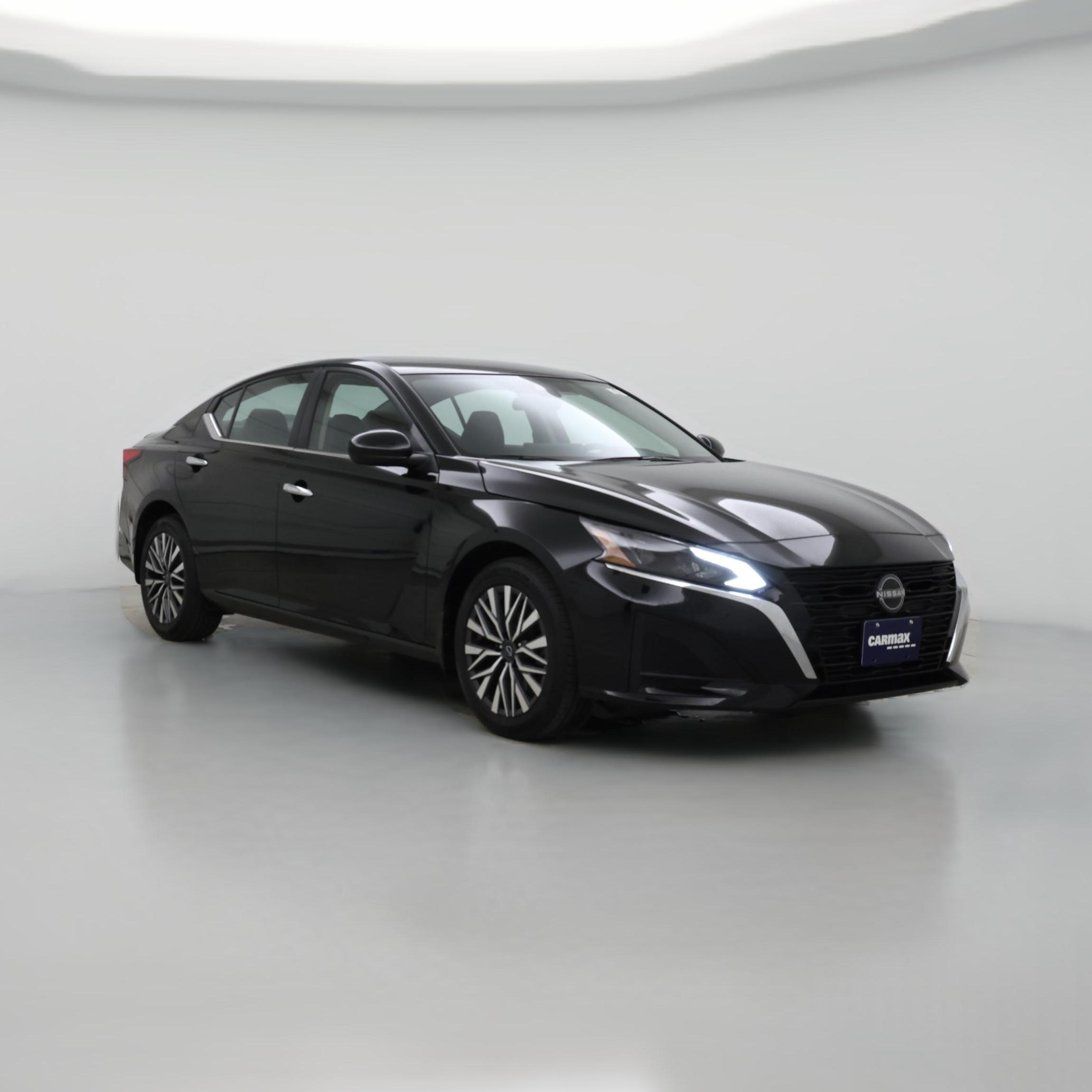 Thumbnail: 2023 Nissan Altima - 1