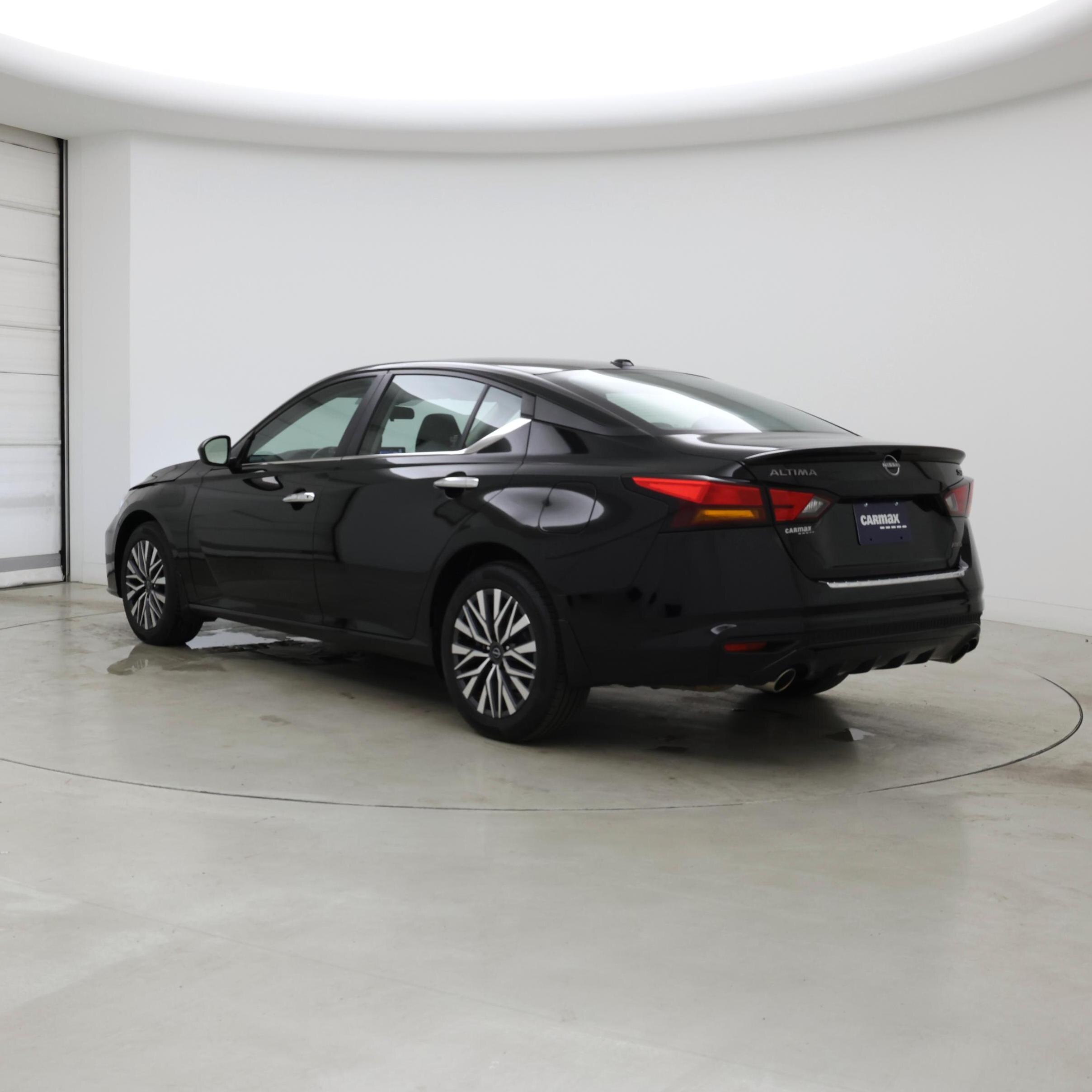 Thumbnail: 2023 Nissan Altima - 2