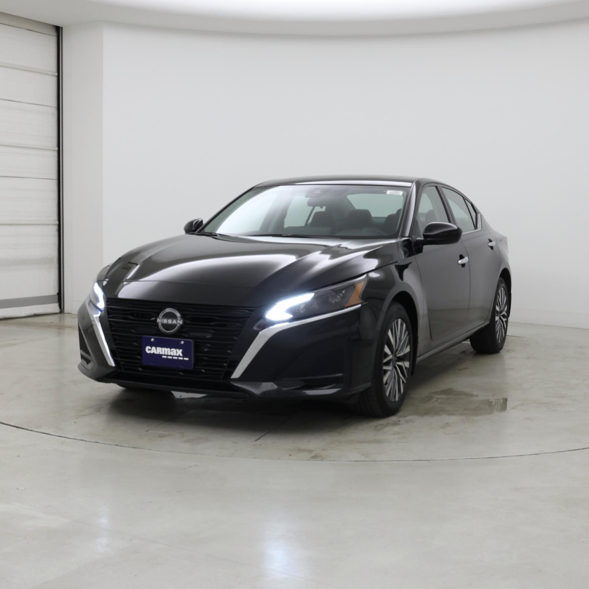 Thumbnail: 2023 Nissan Altima - 4