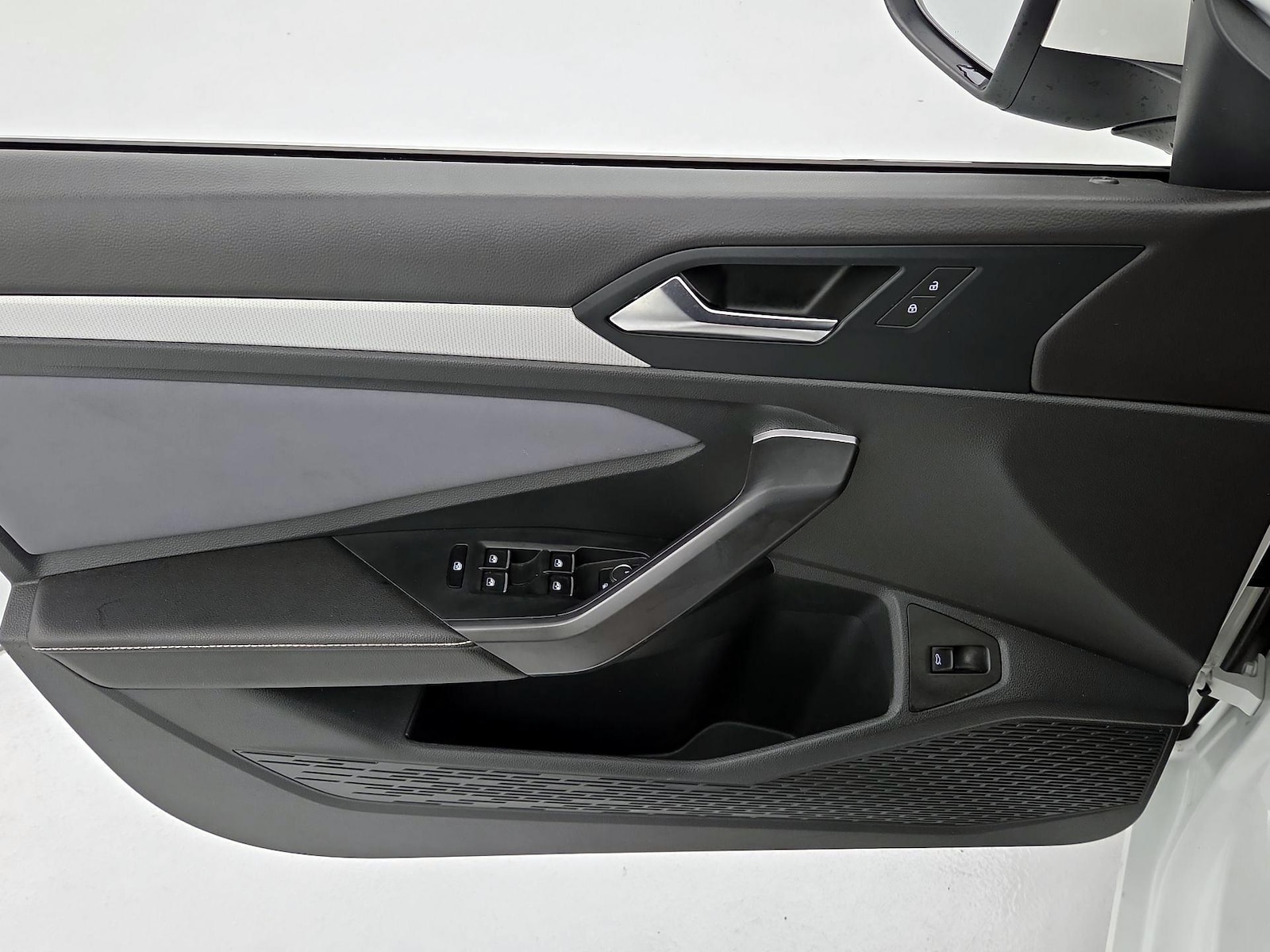 2025 Volkswagen Jetta SE - Photo 13