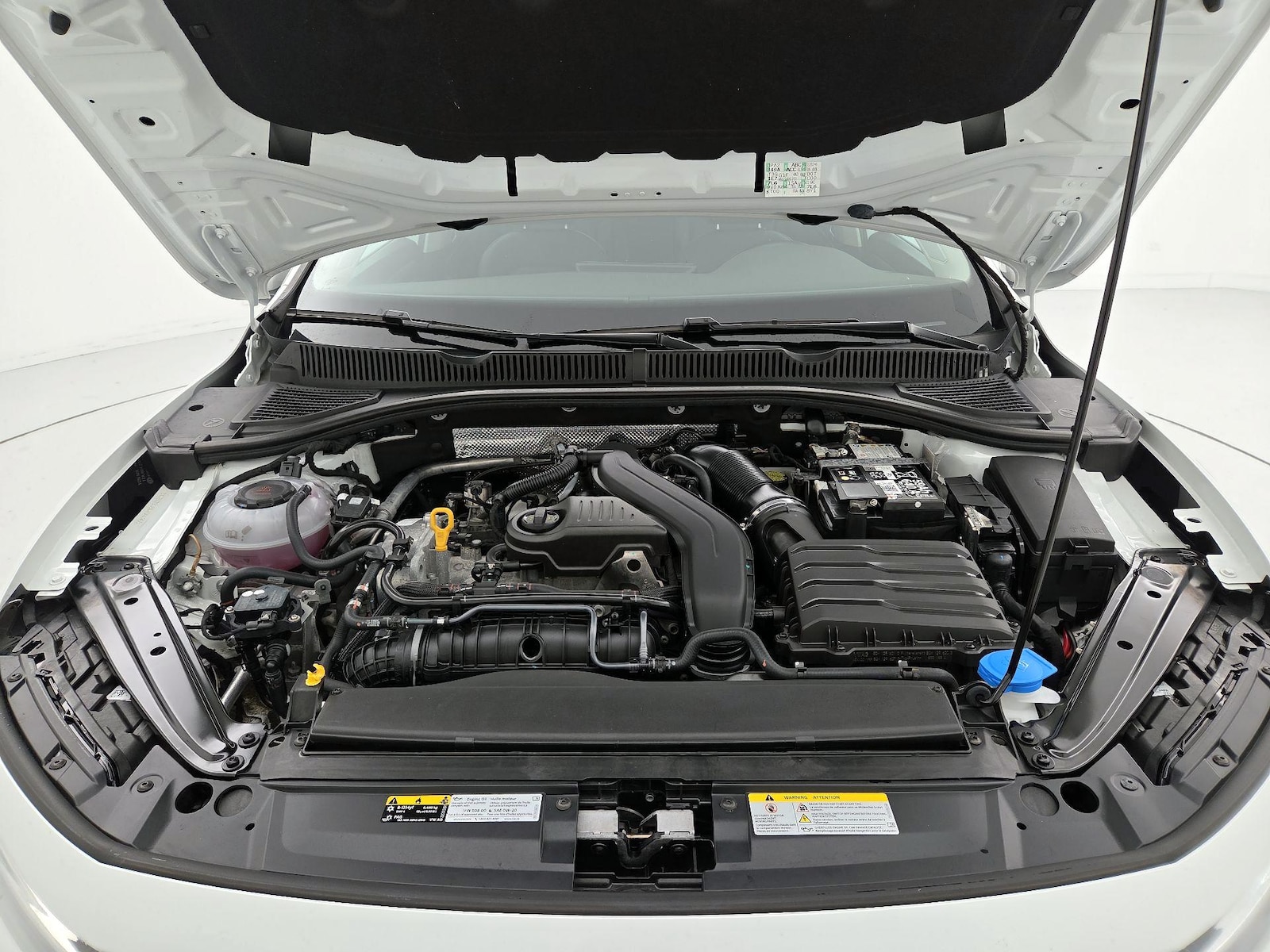 2025 Volkswagen Jetta SE - Photo 22