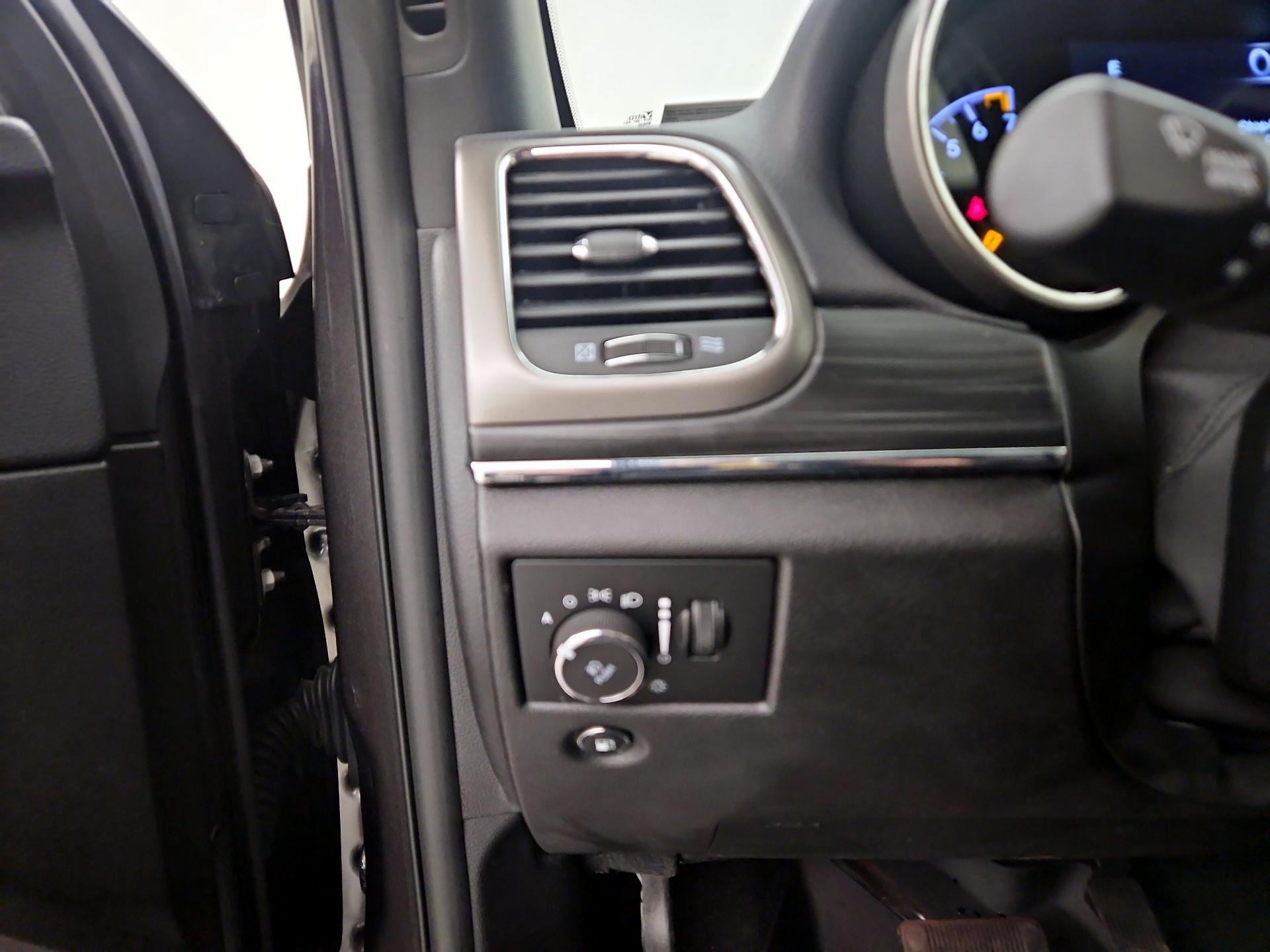 Thumbnail: 2021 Jeep Grand Cherokee - 13