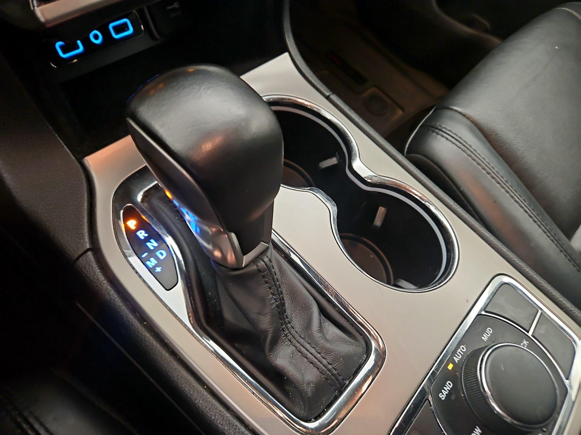 Thumbnail: 2021 Jeep Grand Cherokee - 17