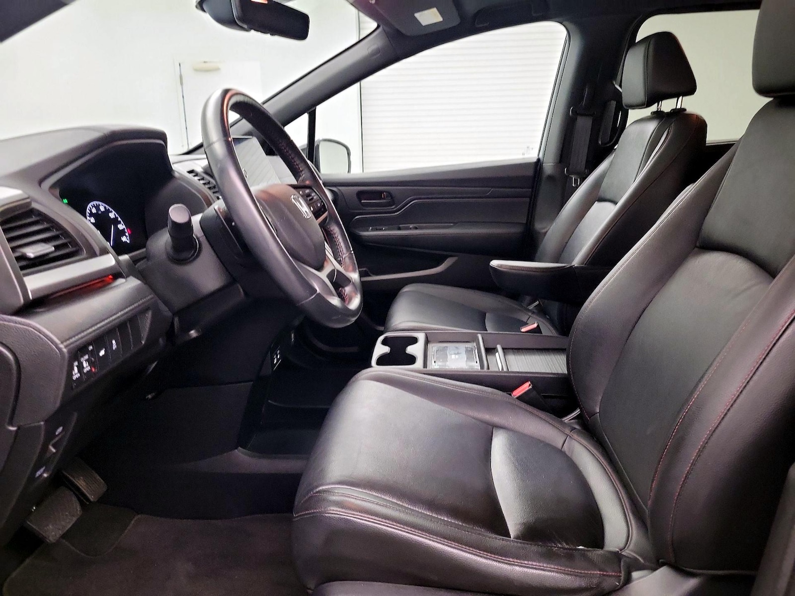 2025 Honda Odyssey Sport L - Photo 12