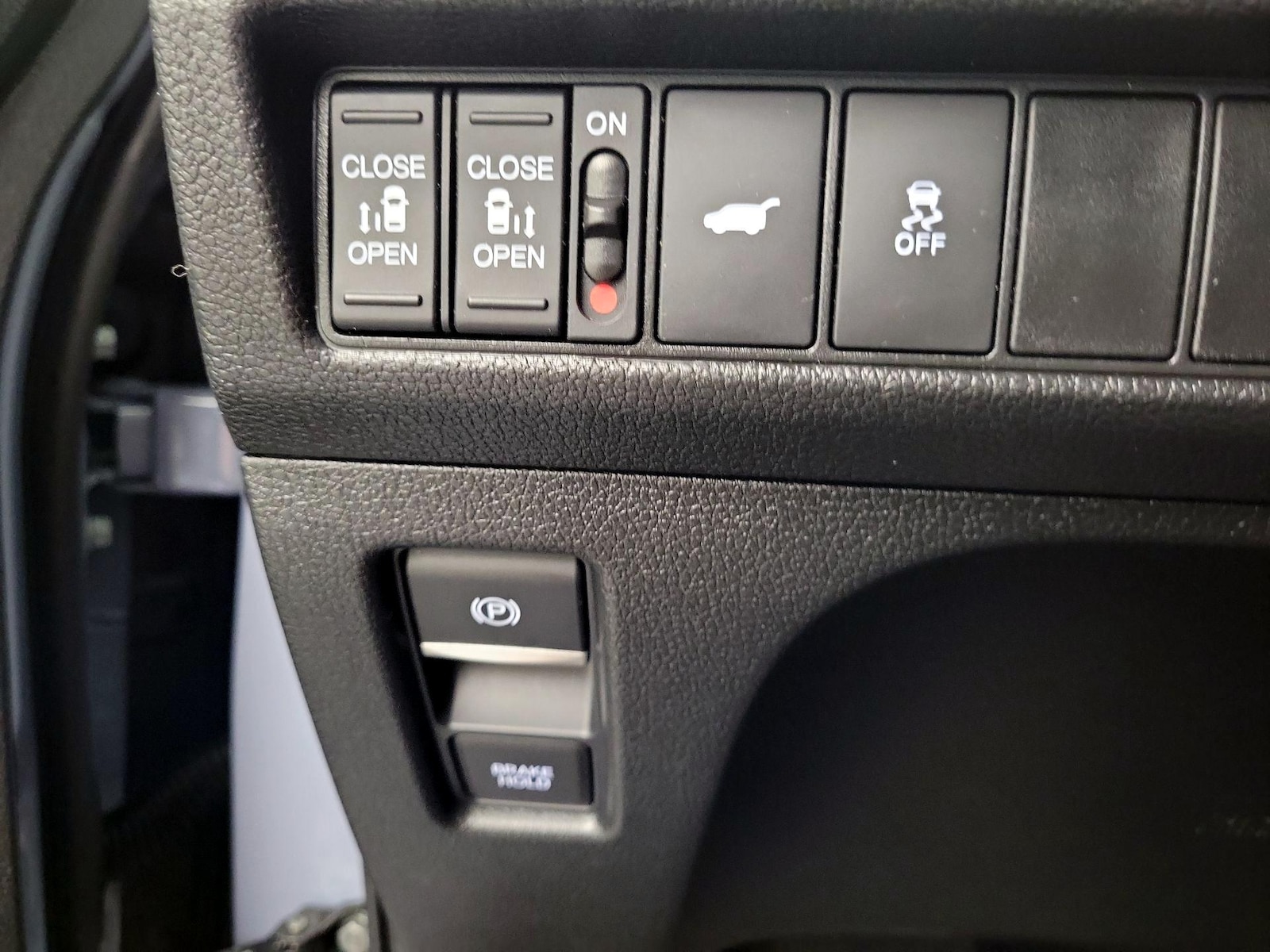 2025 Honda Odyssey Sport L - Photo 14