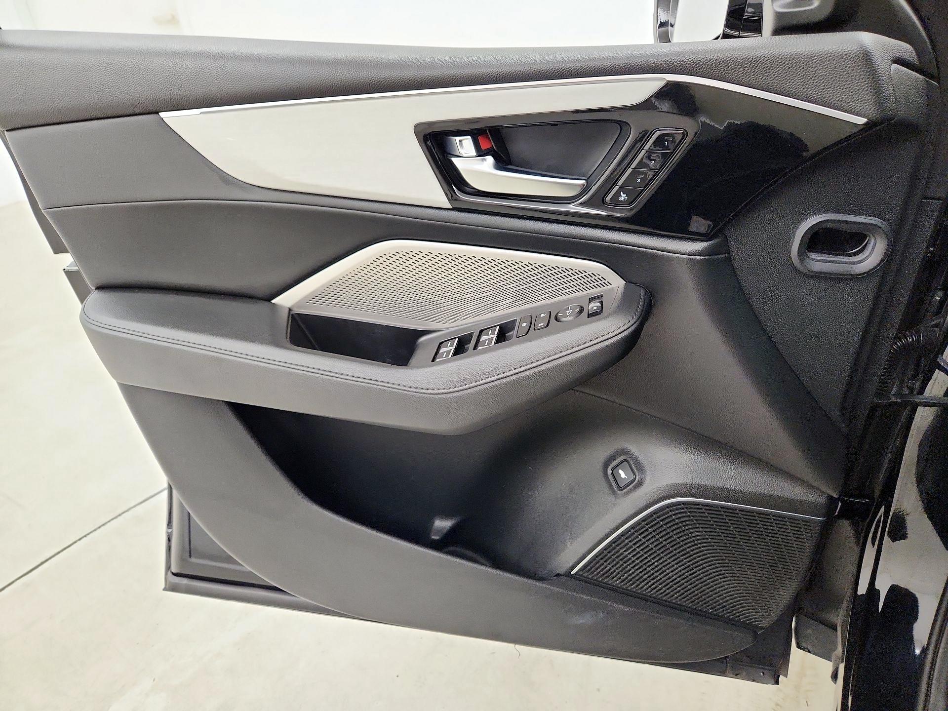 Thumbnail: 2023 Acura MDX - 12