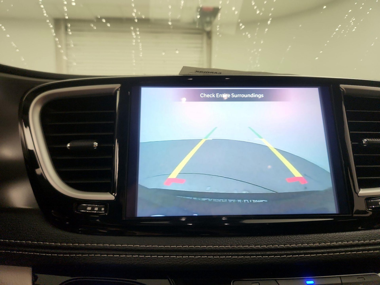 2024 Chrysler Pacifica PHEV Select - Photo 16