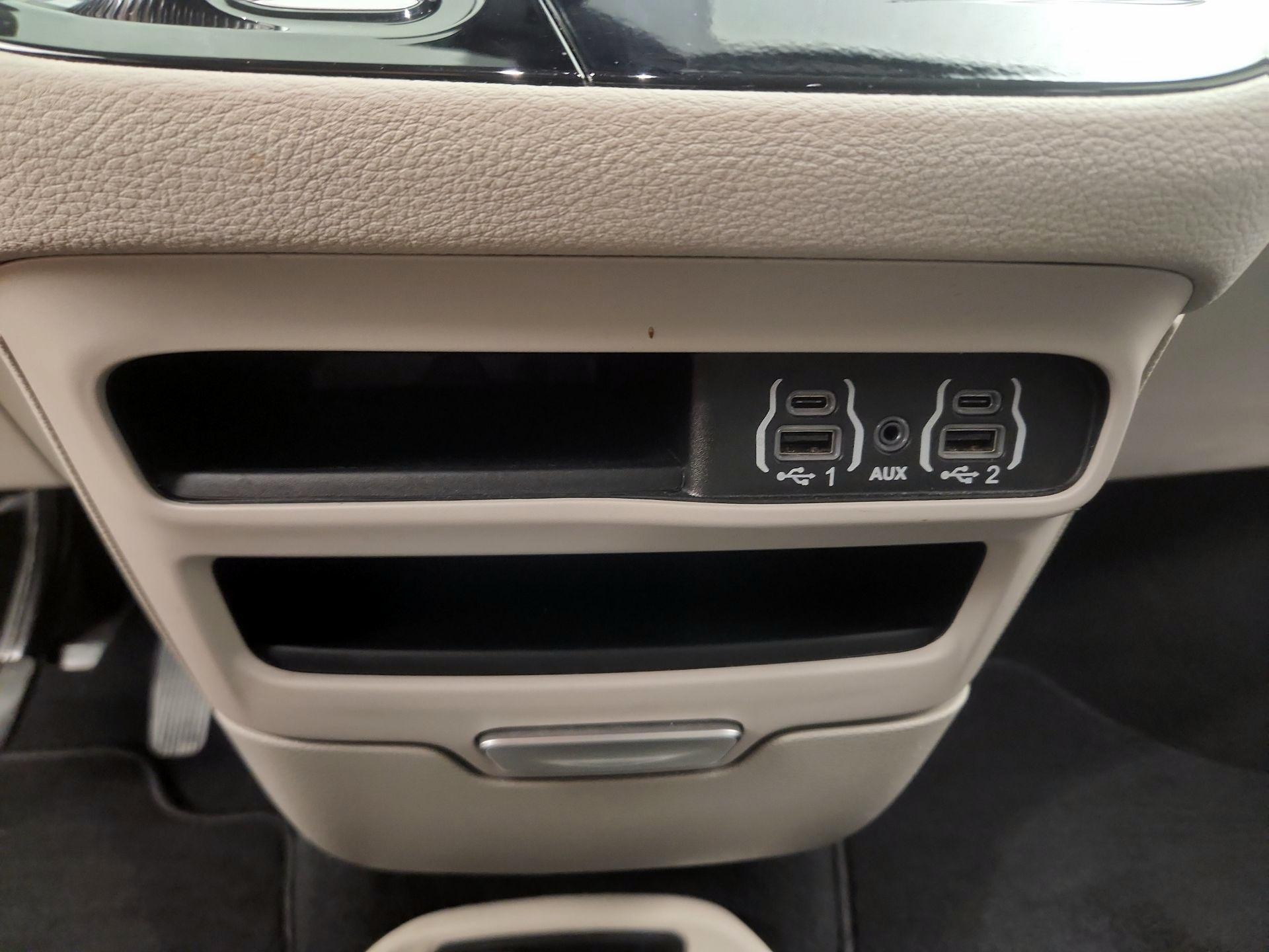 Thumbnail: 2024 Chrysler Pacifica - 19