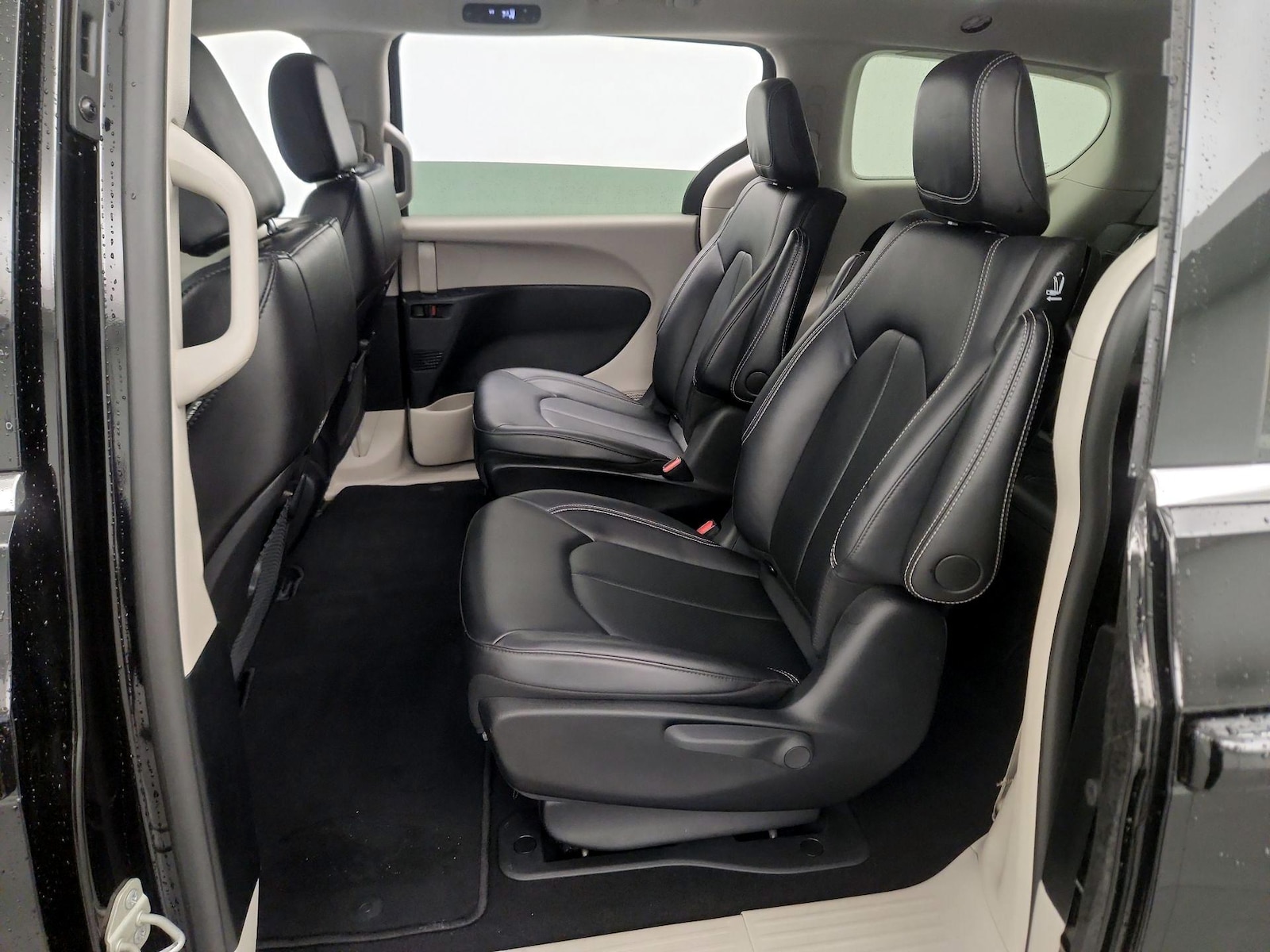 2024 Chrysler Pacifica PHEV Select - Photo 21