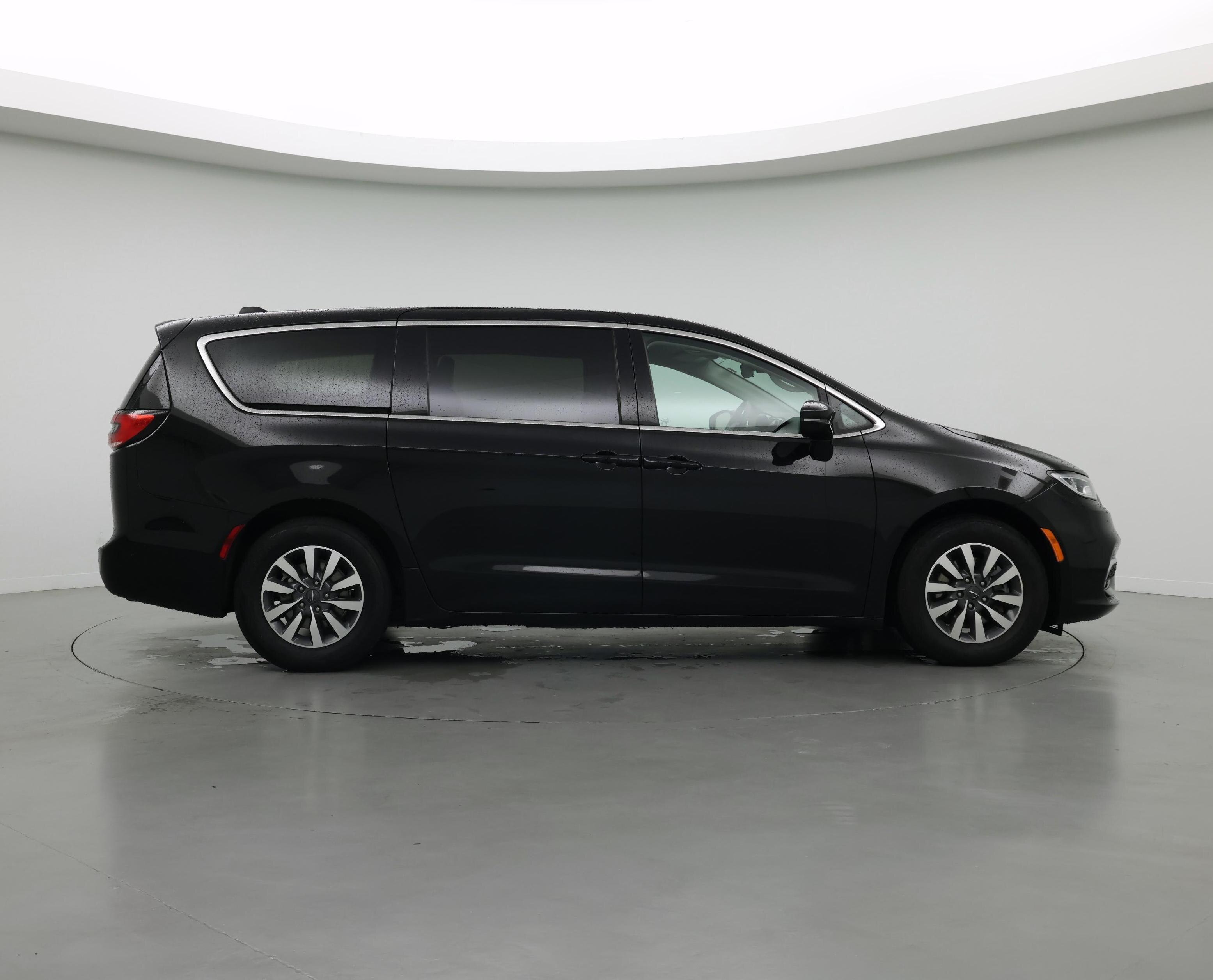 Thumbnail: 2024 Chrysler Pacifica - 7