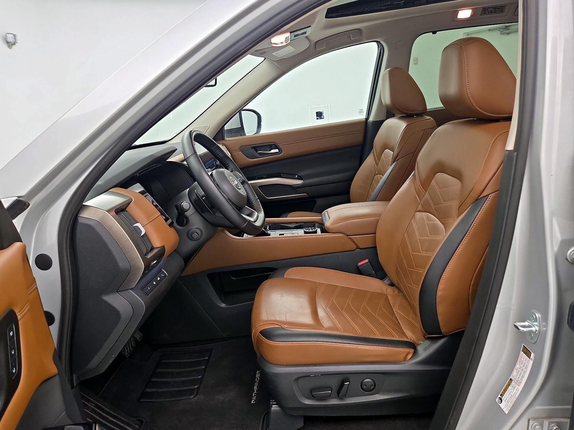 Thumbnail: 2023 Nissan Pathfinder - 11